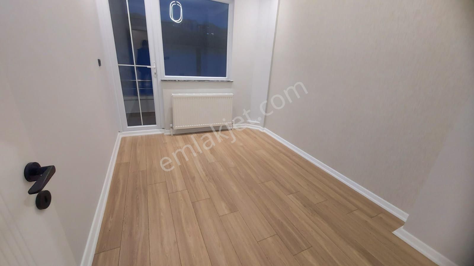 Kanaat'ten 29 Mayıs Hastane Yakını Lüx Yapılı 3 Cepheli Ara Kat - Görsel 15