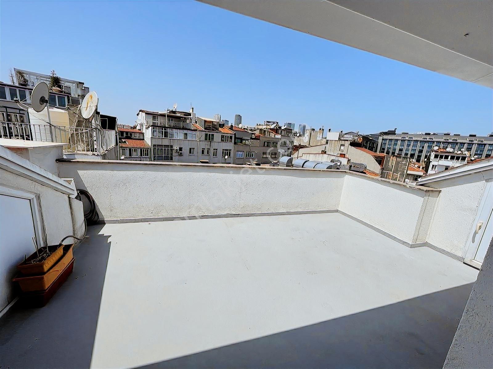 Nişantaşı Valikonağı Caddesi Boğaz Manzaralı 5+2 Satılık Daire - Görsel 23