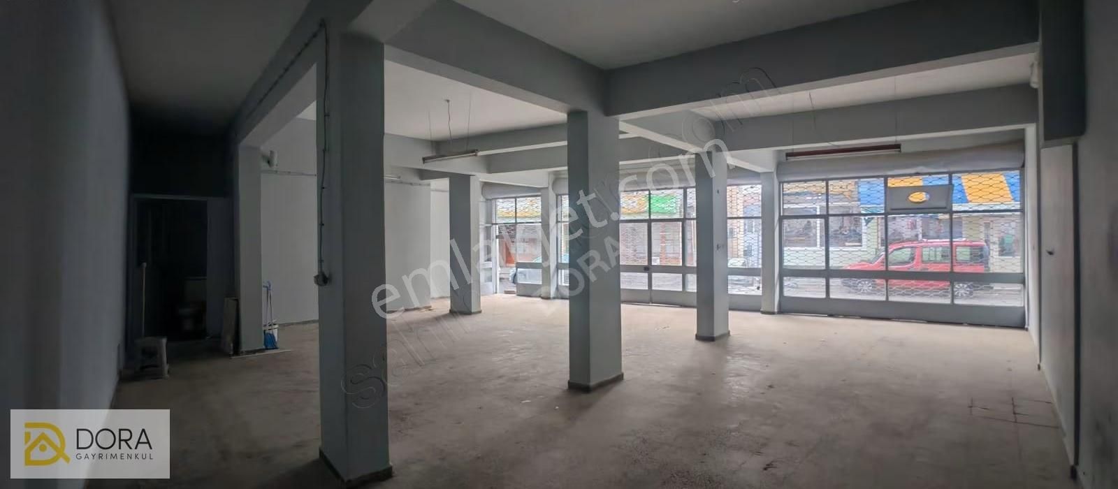 140 M2 Geniş Cepheli Kiralık Dükkan - Görsel 3