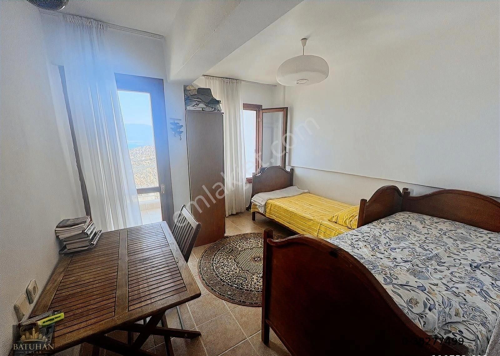 Güllük Merkez'de Site İçerisinde Deniz Manzarasına Hakim 3+1 Mustakil Triplex Ev - Görsel 16