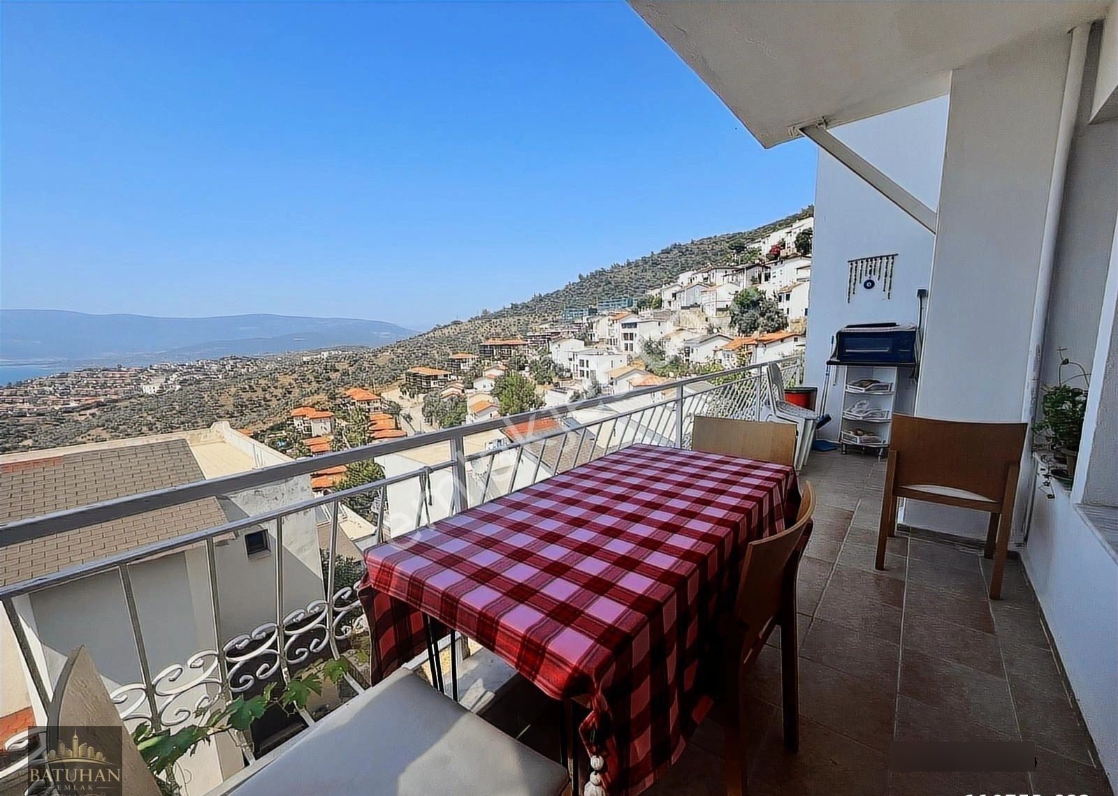 Güllük Merkez'de Site İçerisinde Deniz Manzarasına Hakim 3+1 Mustakil Triplex Ev - Görsel 6