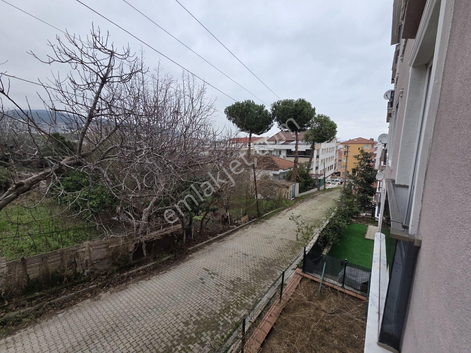 Çınarcık Çamlıkta Yeni Binada Köşe Daire - Görsel 31
