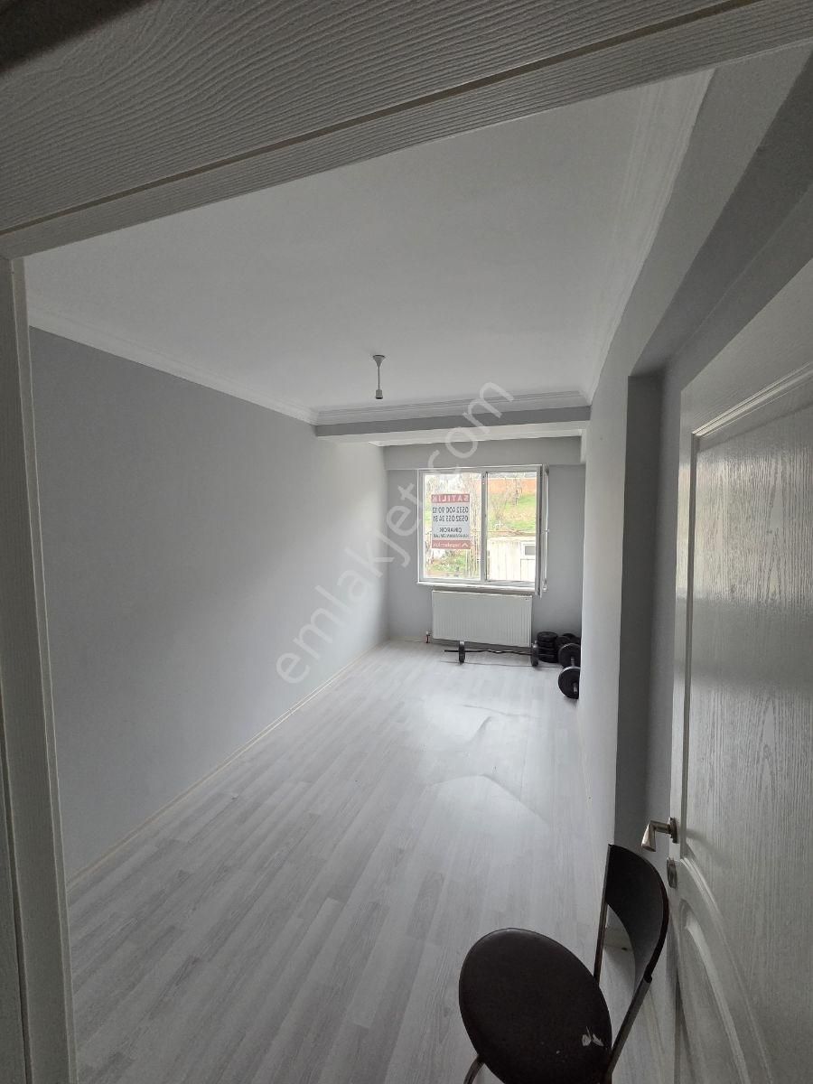 Çınarcık Çamlıkta Yeni Binada Köşe Daire - Görsel 18