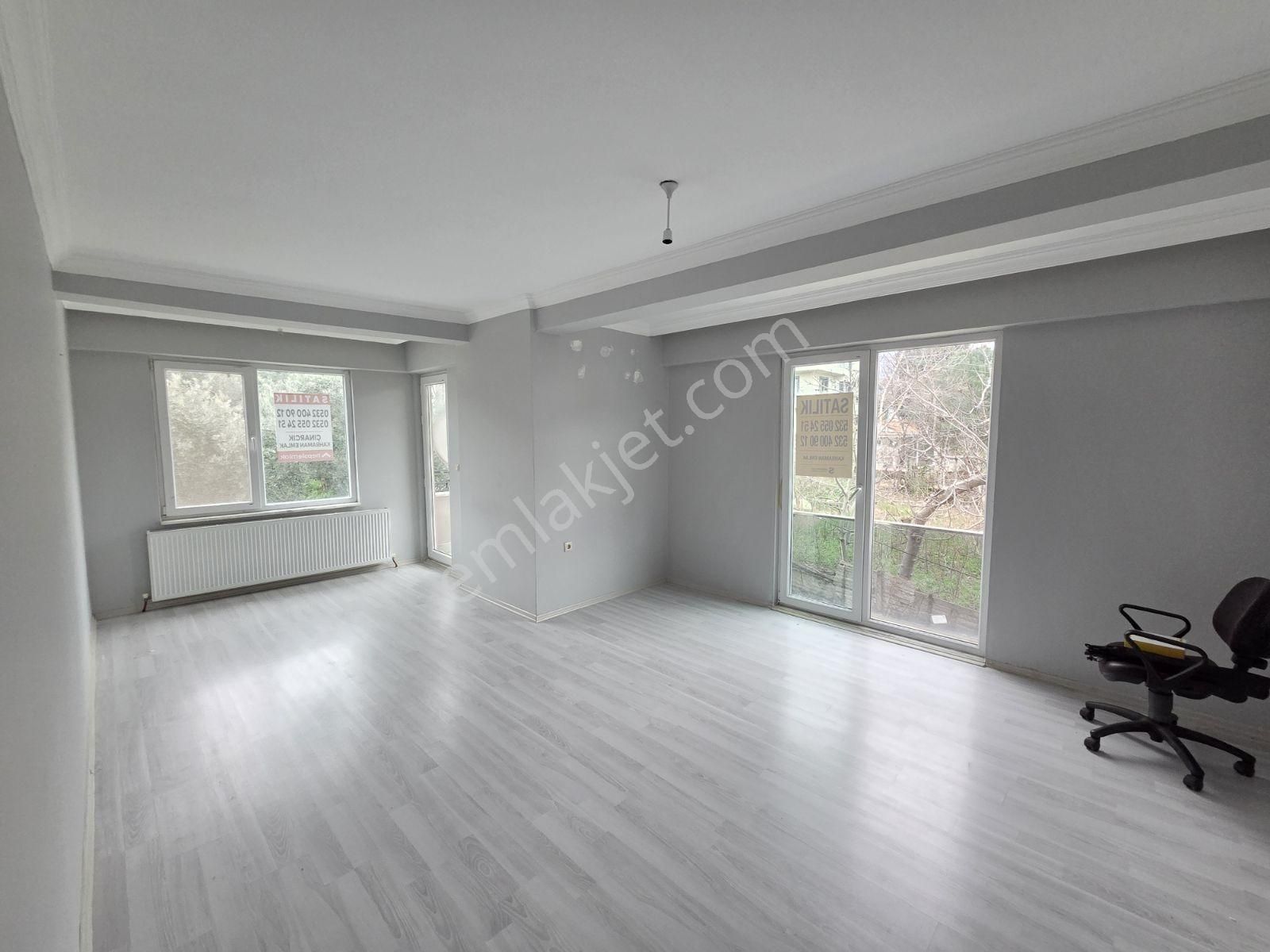 Çınarcık Çamlıkta Yeni Binada Köşe Daire - Görsel 23