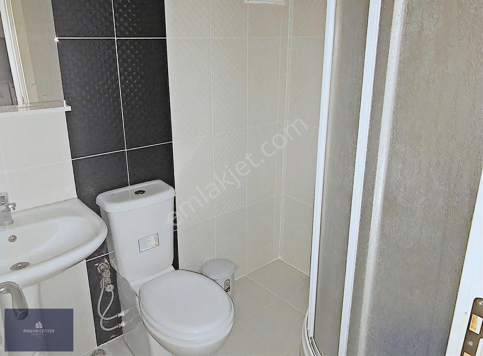 Magna Dan Görükle Bulvarda Nezih Sitede 1+1 Eşyalı Satılık Daire - Görsel 2