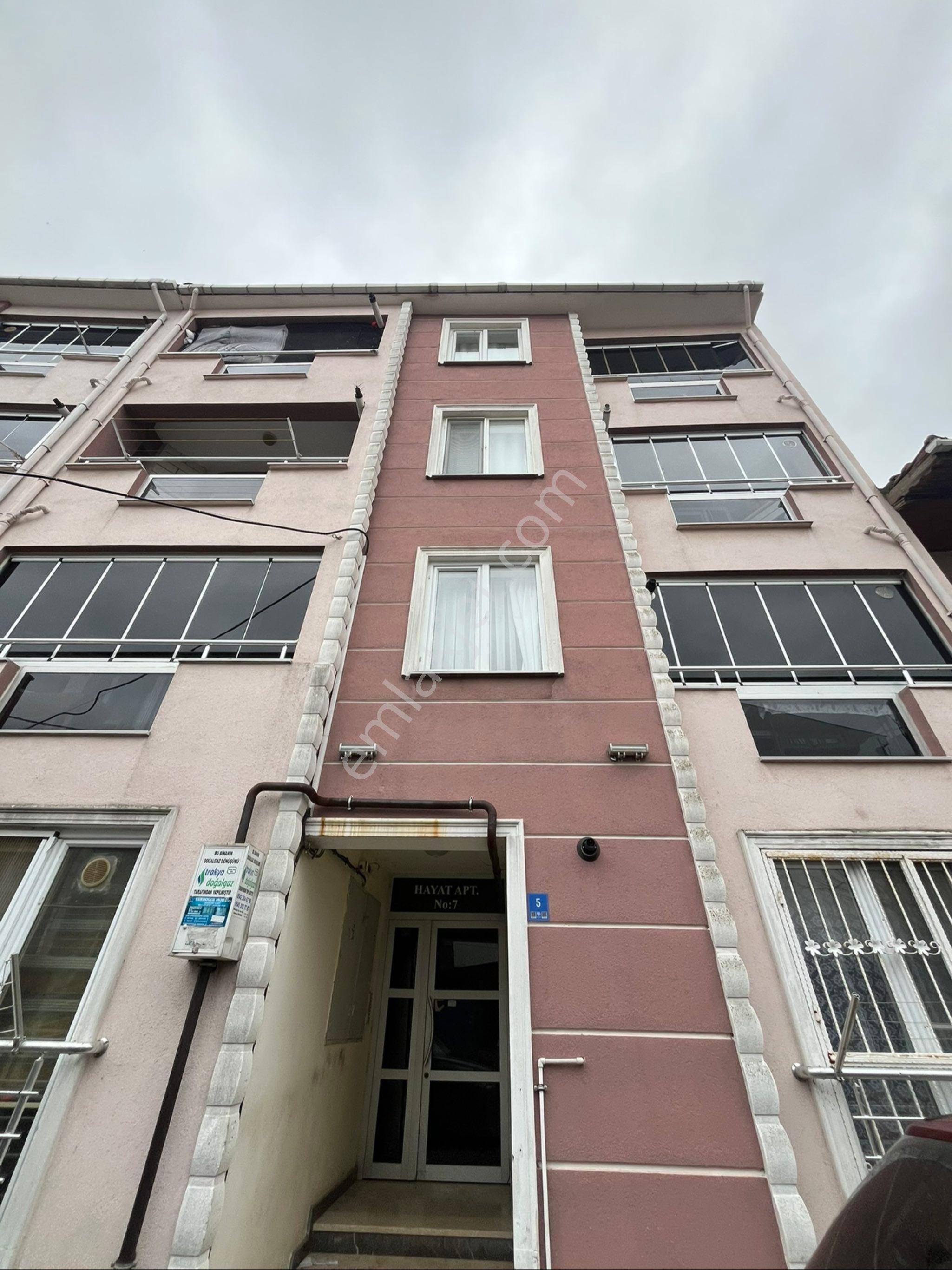 Kumbağ'da Pazar Sokağı'nda 1+1 Satılık Daire - Görsel 2