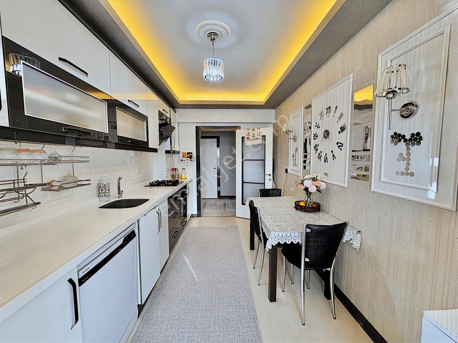 Göktaş'tan█yeni Binada Ara Kat Asansörlü G.cepheli 3+1 Daire - Görsel 4