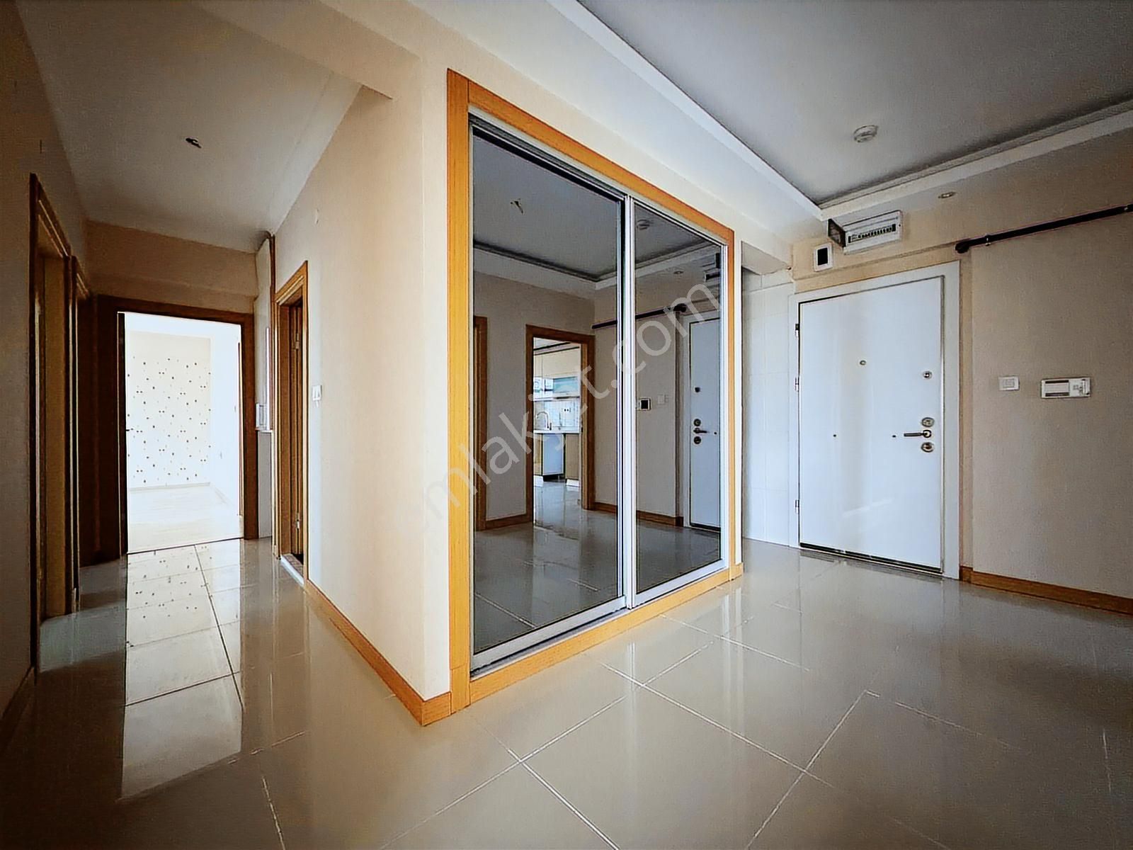 Göktaş'tan█ultra Lüx Sitede Teras Balkonlu G.odalı 4+1 Daire - Görsel 24