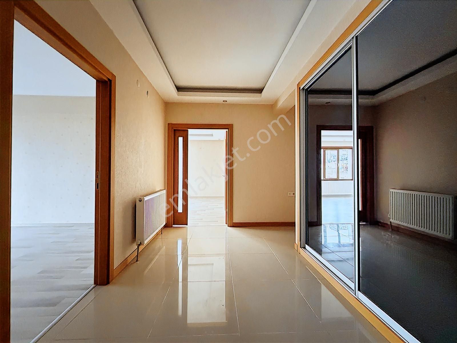 Göktaş'tan█ultra Lüx Sitede Teras Balkonlu G.odalı 4+1 Daire - Görsel 4