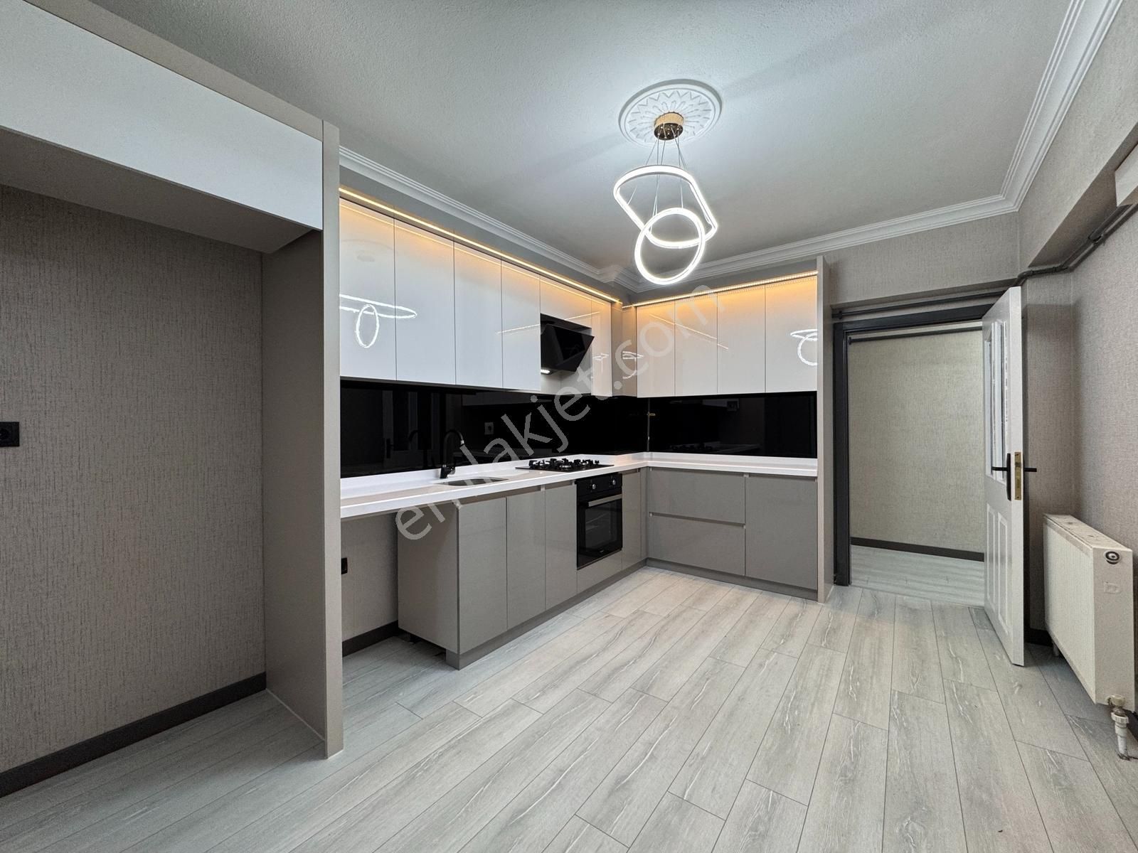 Göktaş'tan█hicret Camii Yakını Köşe Başı 130m2 Lüx Yapılı Daire - Görsel 15