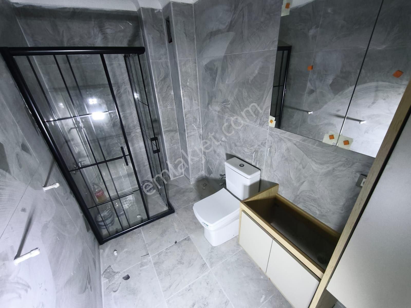 Edremit Gümrük Tariş Karşı Arası Ara Kat Satılık - Görsel 23