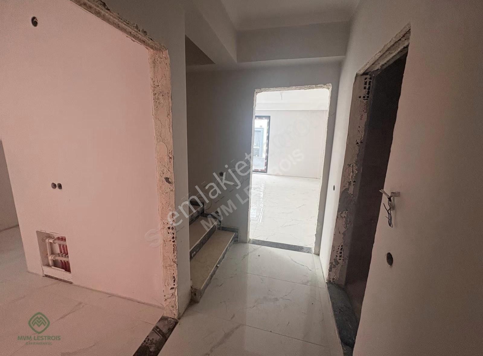 Kartepe Ataevler Satılık 3+1 Geniş Lüks Daire - Görsel 2