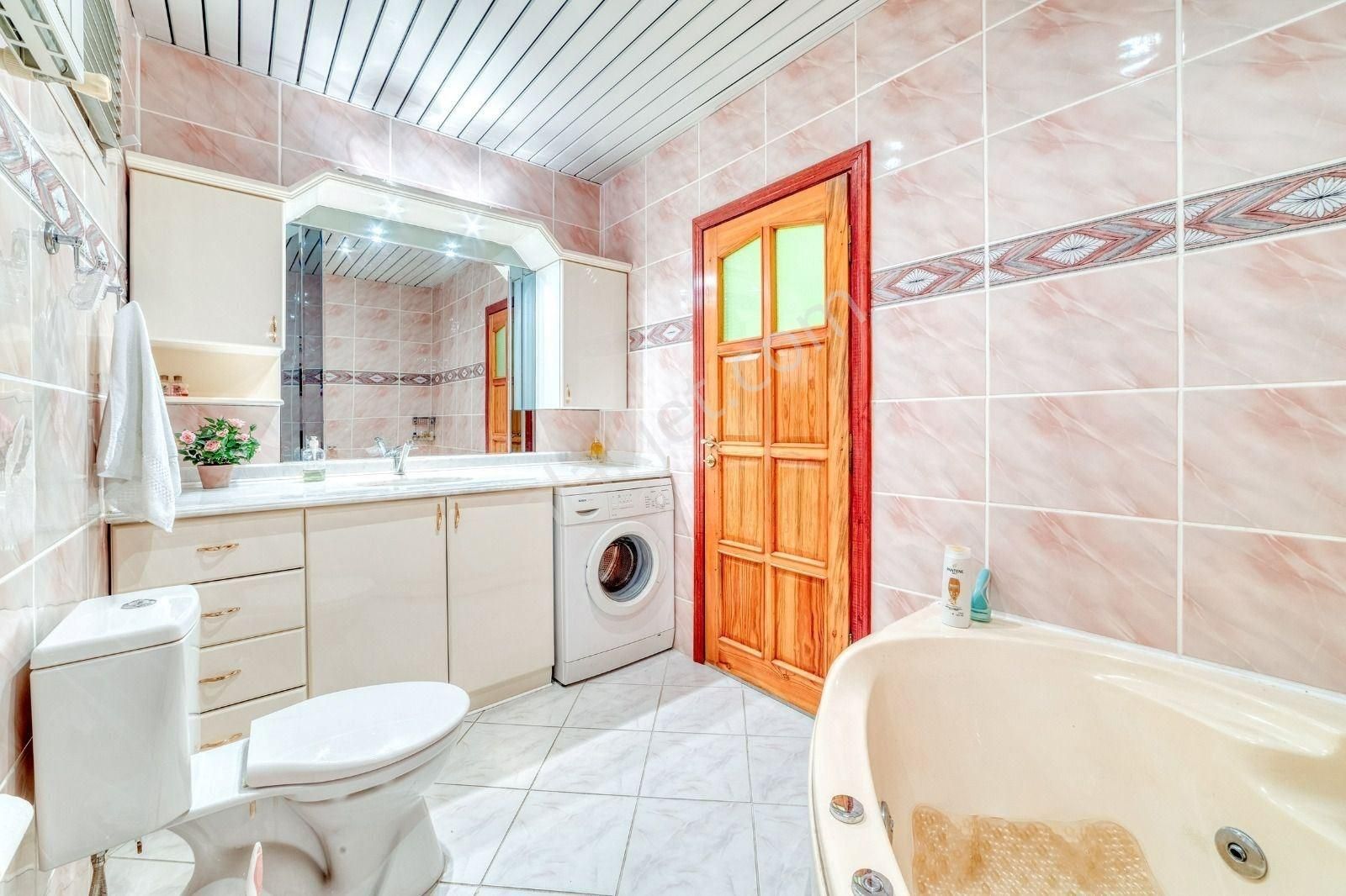 Alanya Cumhuriyet Mahallesi’nde Tam Deniz Manzaralı, Merkezi Konumda 3+1 Daire - Görsel 21