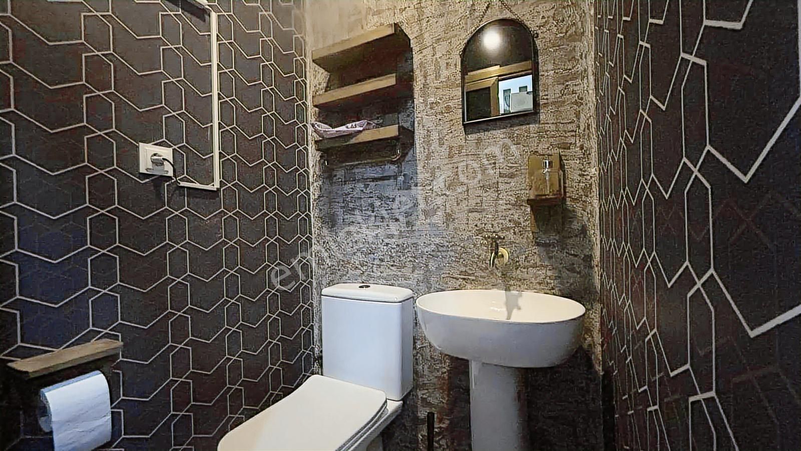 Çağlayanda Merkezi Konumda Site İçinde Eşyalı Kiralık Ofis - Görsel 2