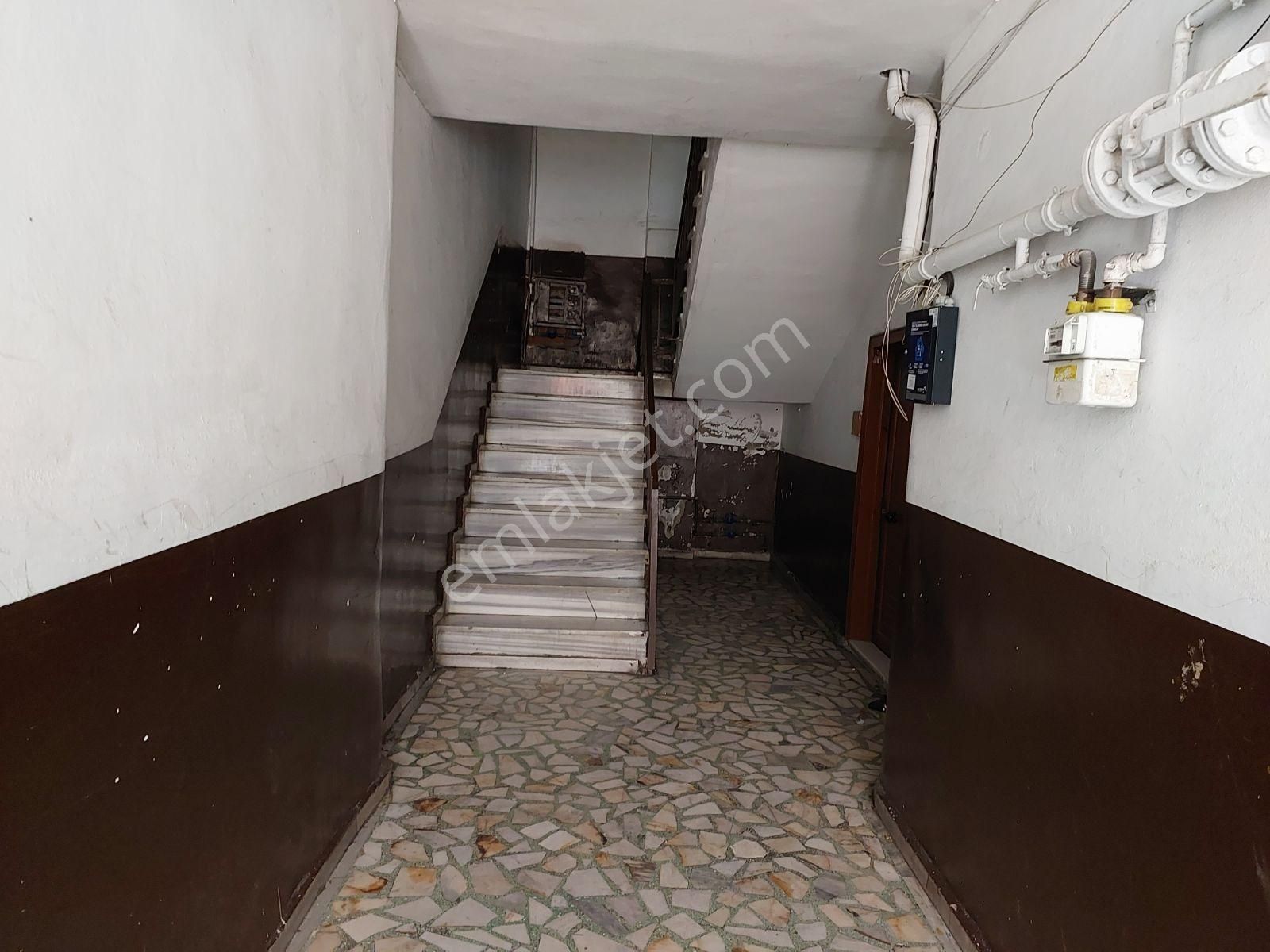 İkitelli M.akif'de Satılık 2+1 100m² Masrafsız 1.kat Daire! - Görsel 3