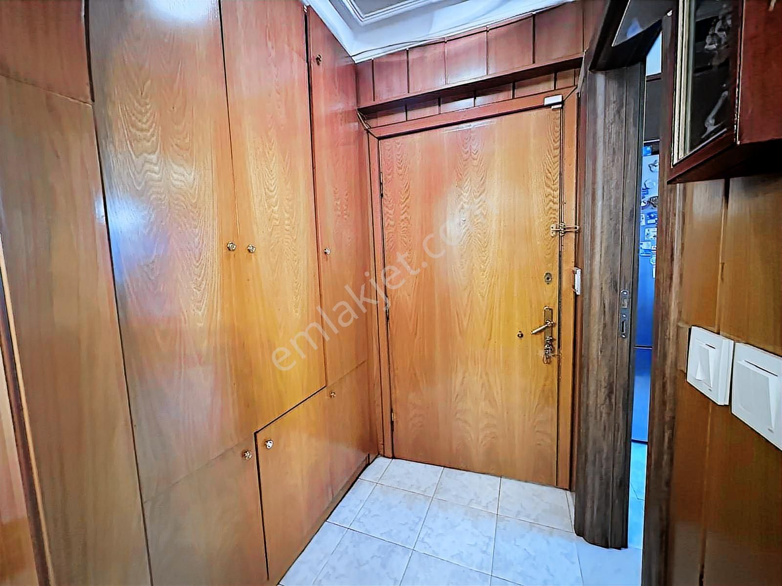 Bayar Caddesin'de Park Manzaralı Geniş Mutfaklı Masrafsız 3+1 - Görsel 8