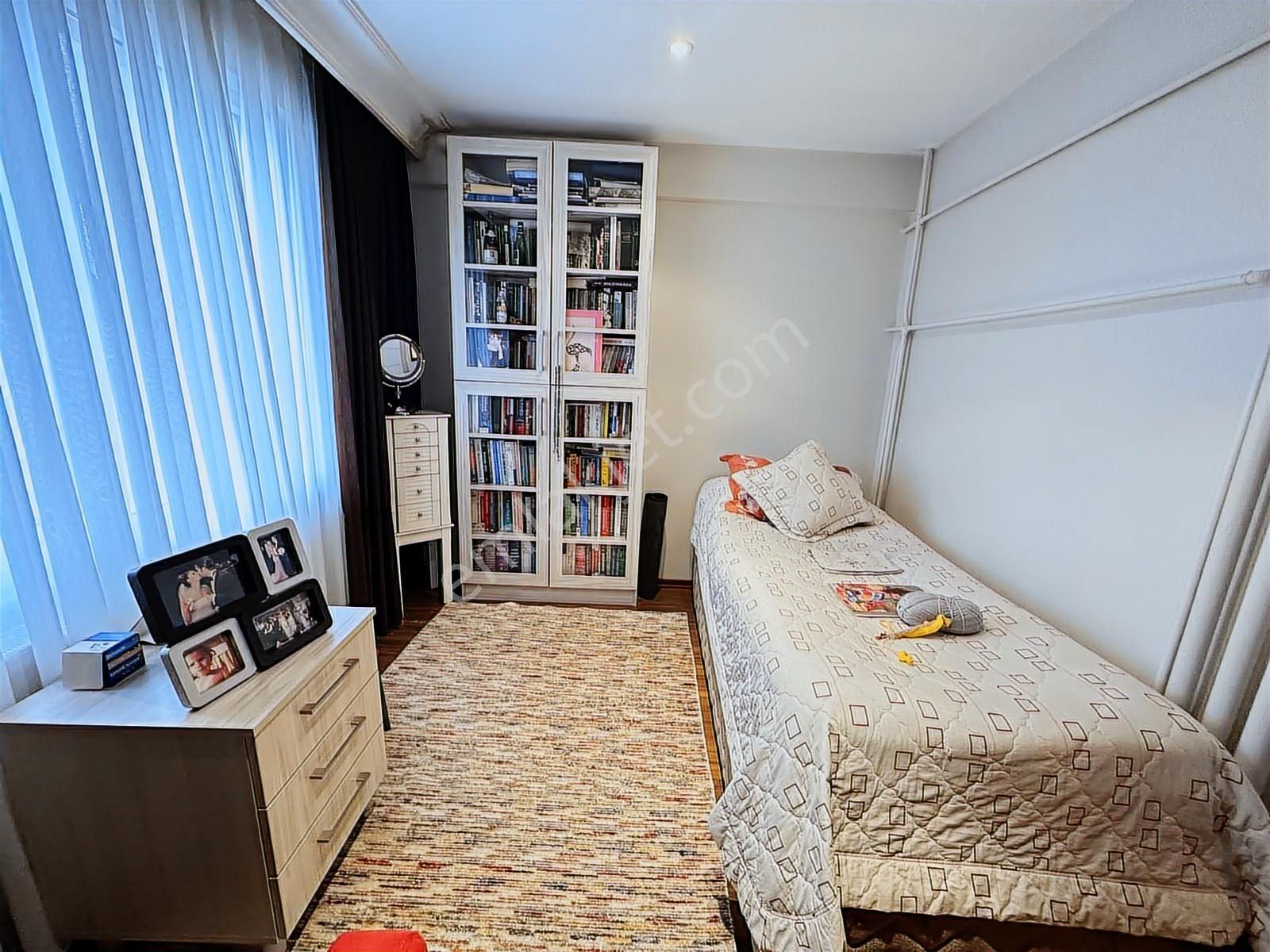 Bayar Caddesin'de Park Manzaralı Geniş Mutfaklı Masrafsız 3+1 - Görsel 13