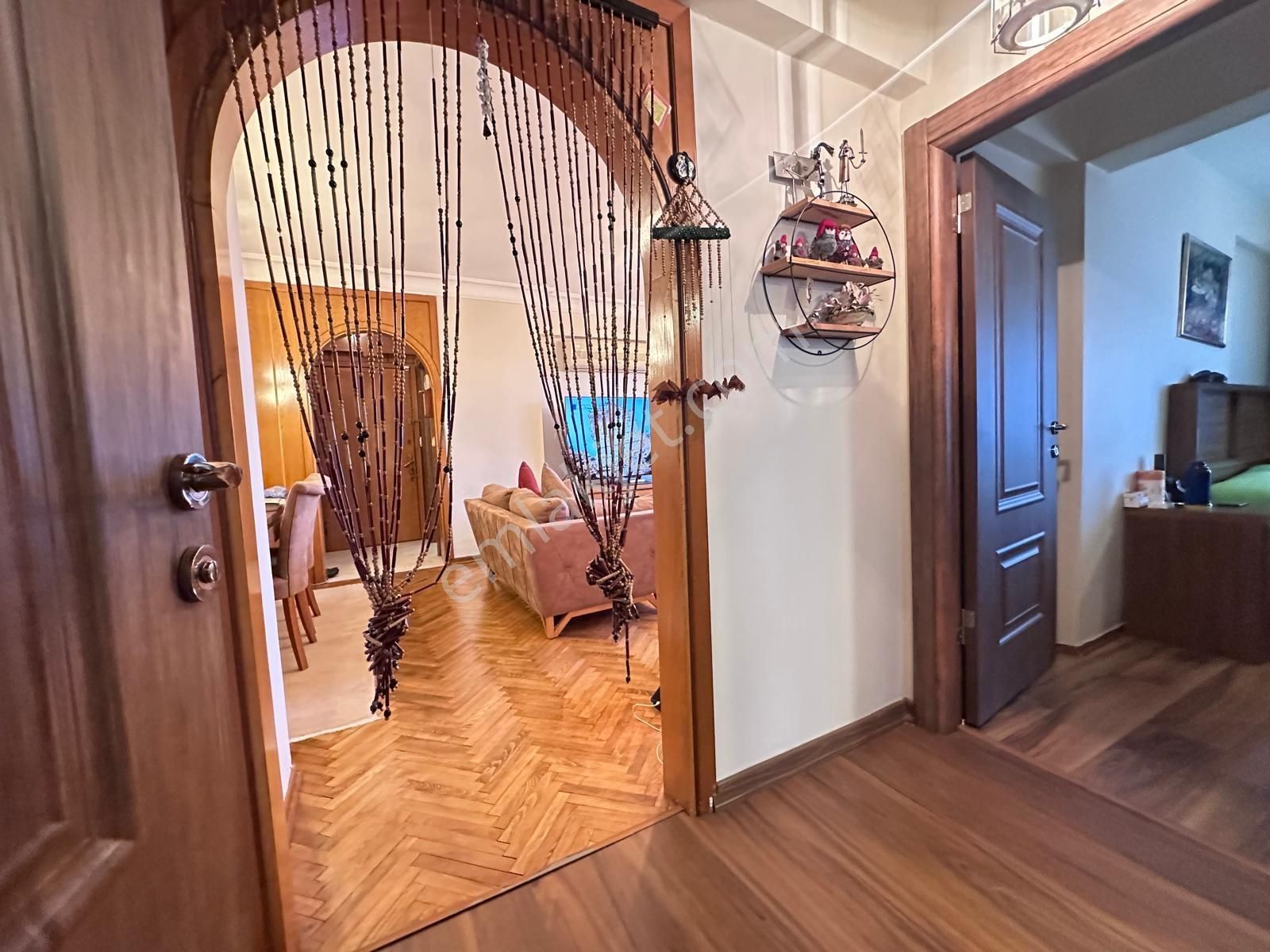 Bayar Caddesin'de Park Manzaralı Geniş Mutfaklı Masrafsız 3+1 - Görsel 10