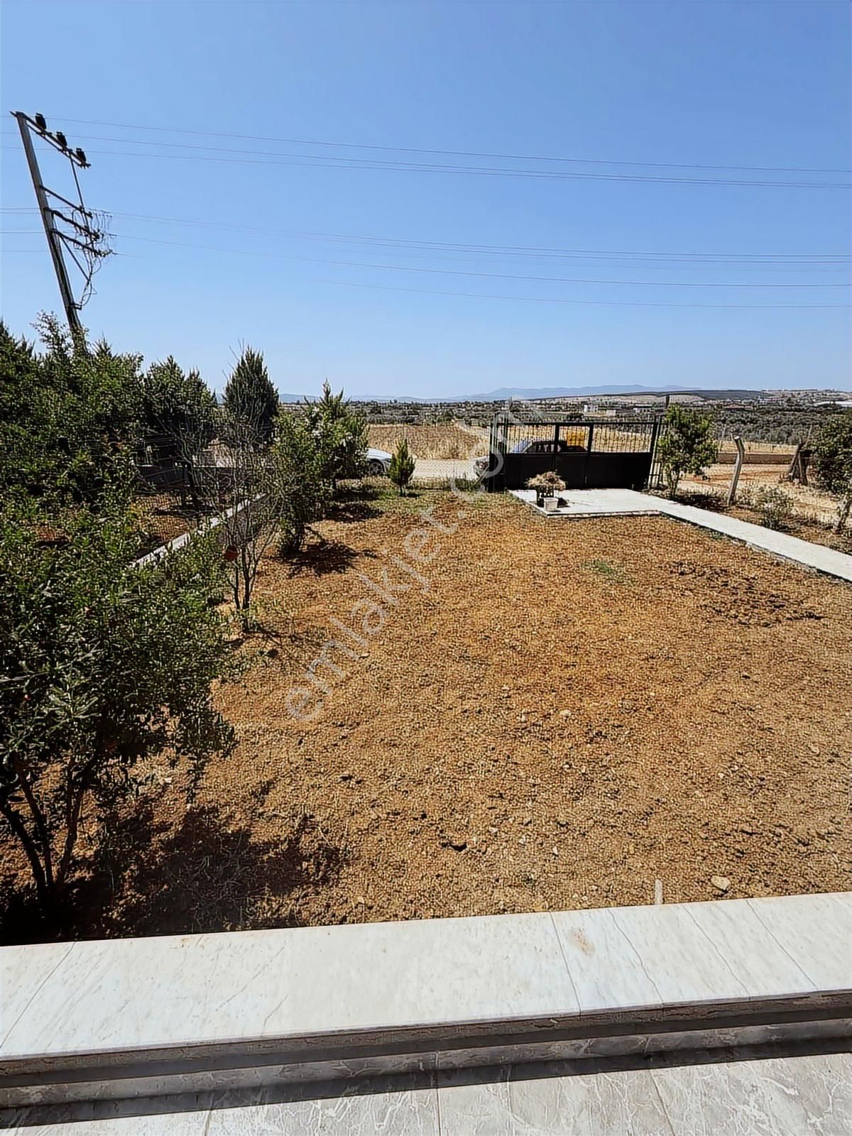 Menderes Oğlan Anasın Da 900m2 Arsa İçinde 100m2 Betonarme Ev - Görsel 5