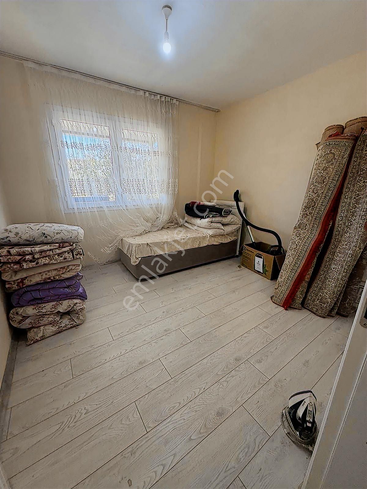 Menderes Oğlan Anasın Da 900m2 Arsa İçinde 100m2 Betonarme Ev - Görsel 25