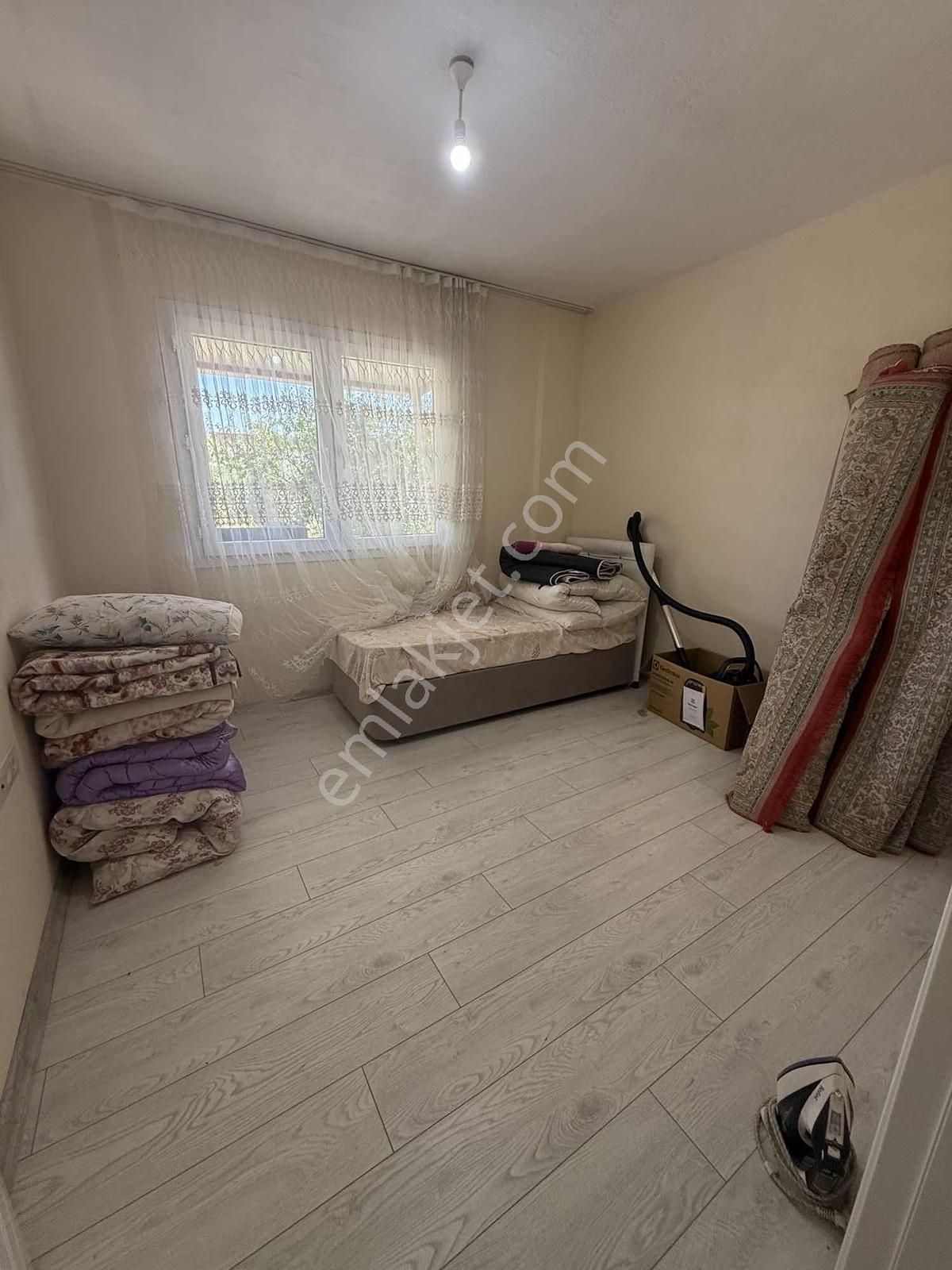 Menderes Oğlan Anasın Da 900m2 Arsa İçinde 100m2 Betonarme Ev - Görsel 10