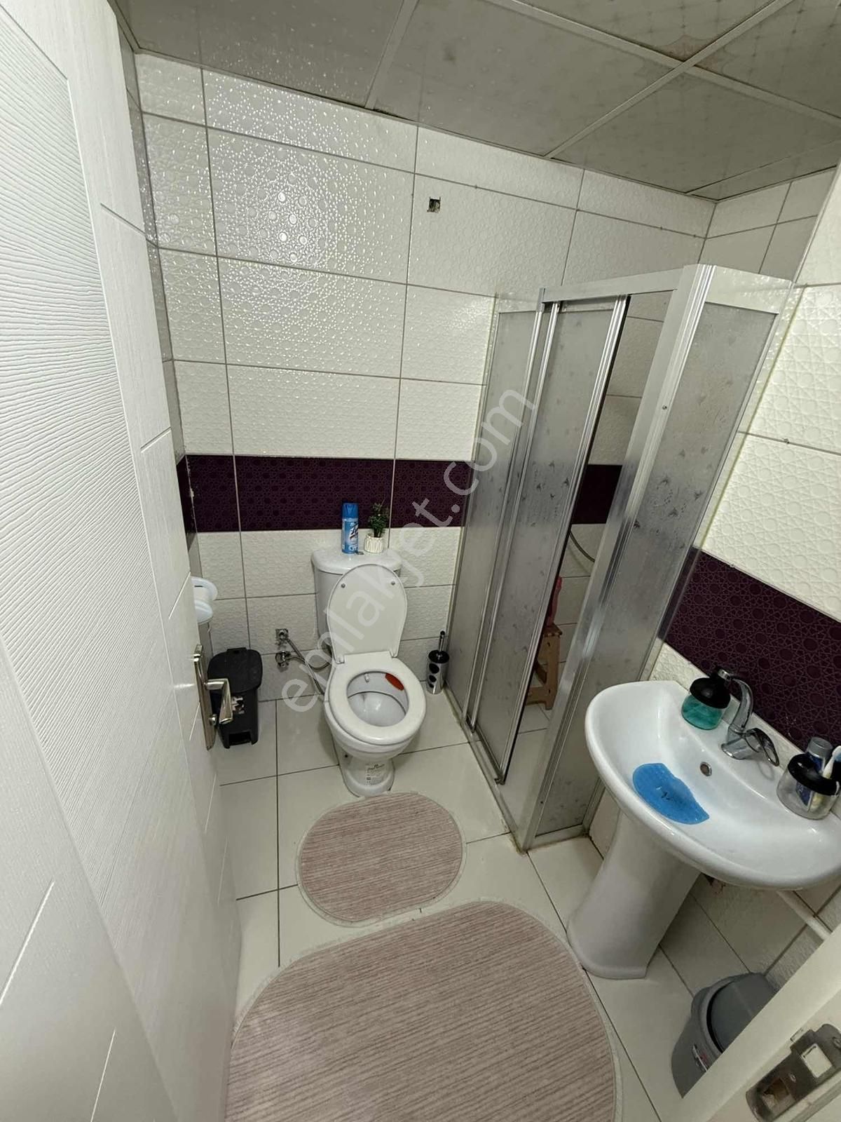 Site İçerisinde Cam Balkonlu Çok Geniş Daire - Görsel 3
