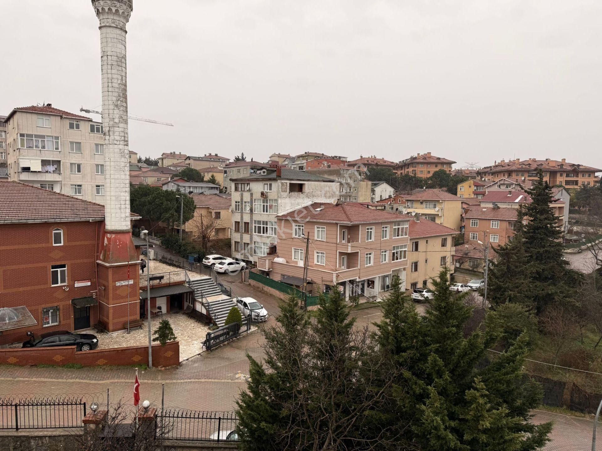 Şimşek Yuva Sitesi 'nde Kısmi Boğaz Manzaralı 3+1 Kiralık Daire - Görsel 14