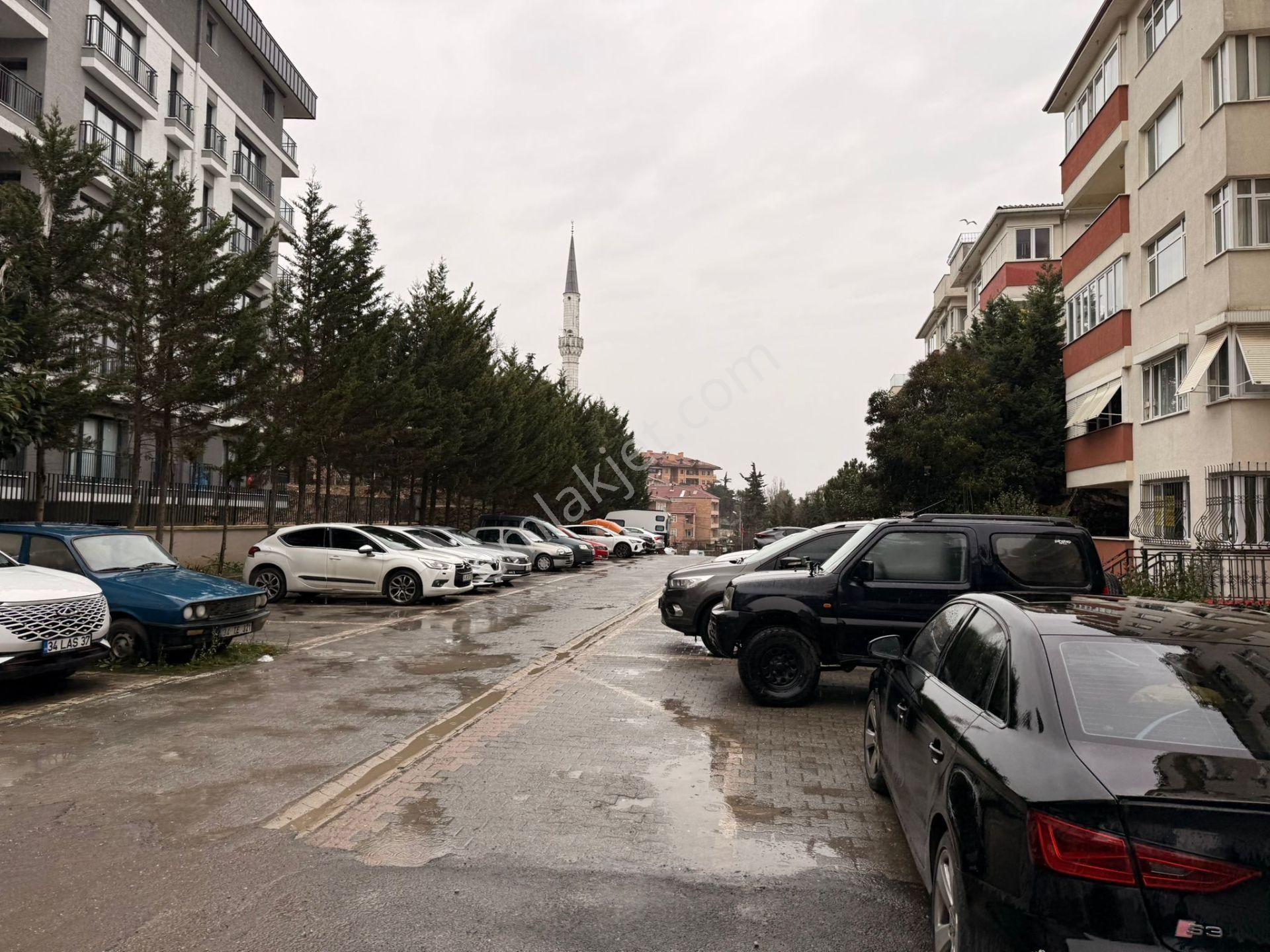 Şimşek Yuva Sitesi 'nde Kısmi Boğaz Manzaralı 3+1 Kiralık Daire - Görsel 27