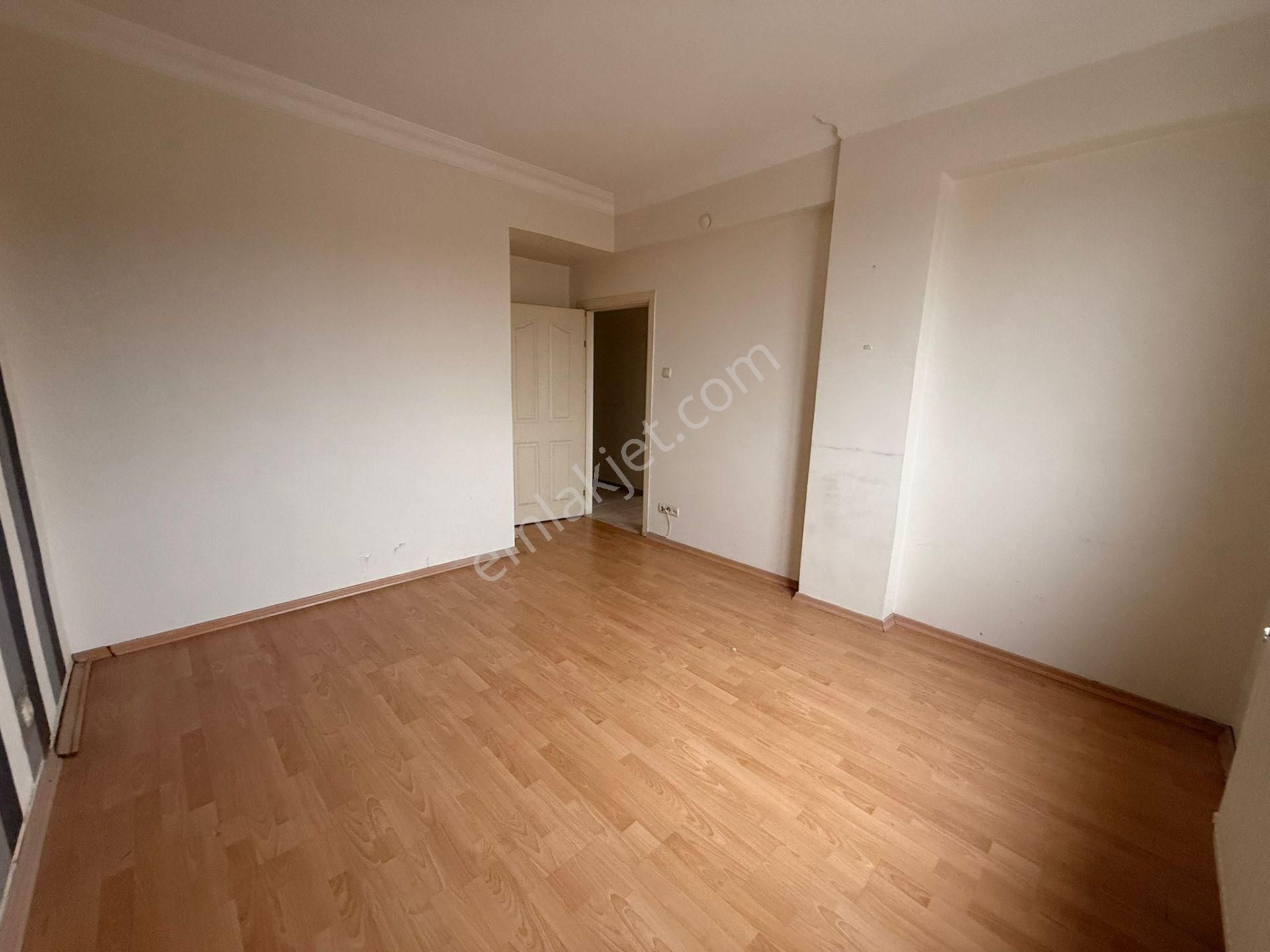 Şimşek Yuva Sitesi 'nde Kısmi Boğaz Manzaralı 3+1 Kiralık Daire - Görsel 17