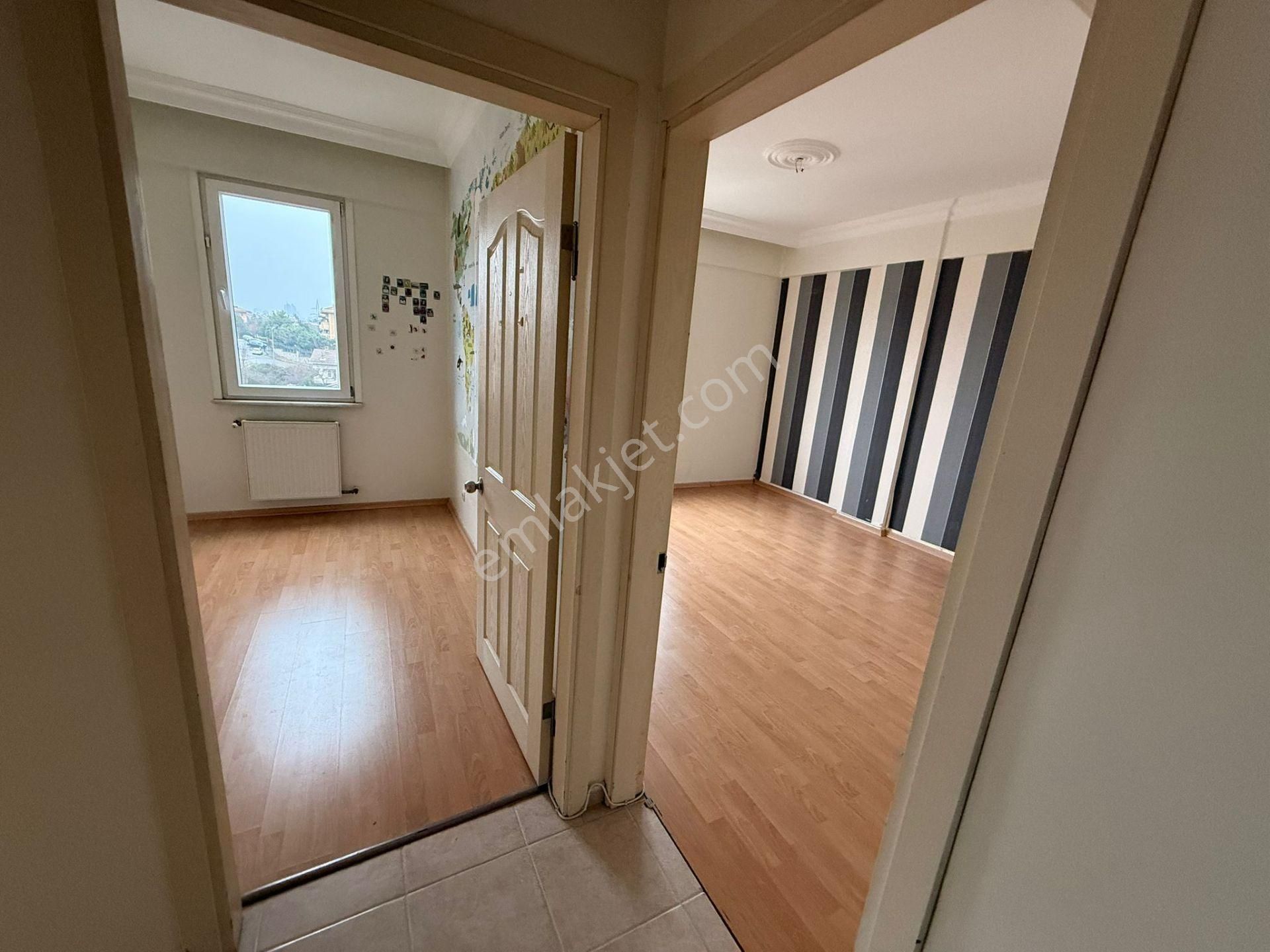 Şimşek Yuva Sitesi 'nde Kısmi Boğaz Manzaralı 3+1 Kiralık Daire - Görsel 15