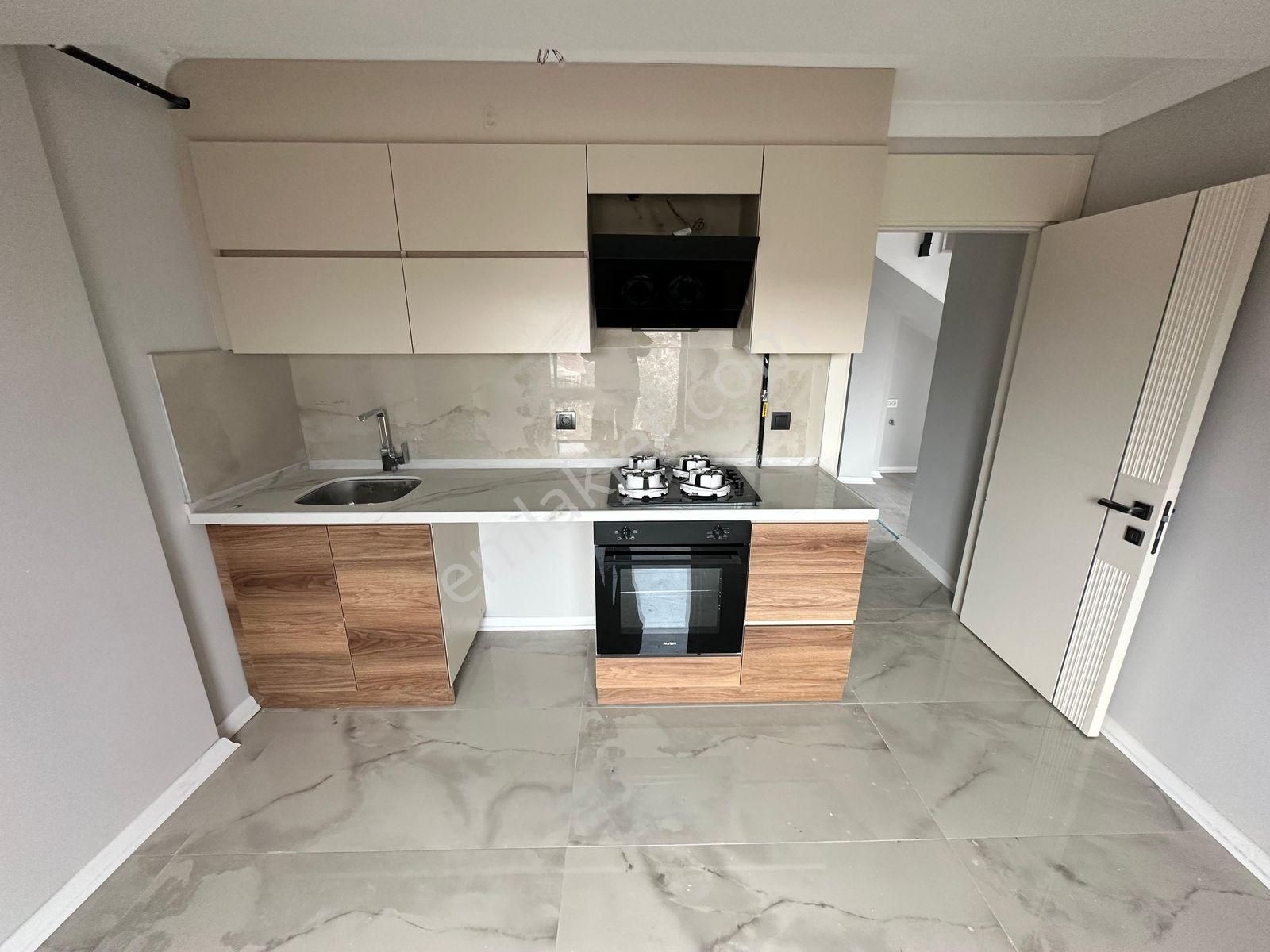 Kavaklıdere Bardacık Sokakta Şehir Manzaralı Sıfır 2+1 Dublex - Görsel 12