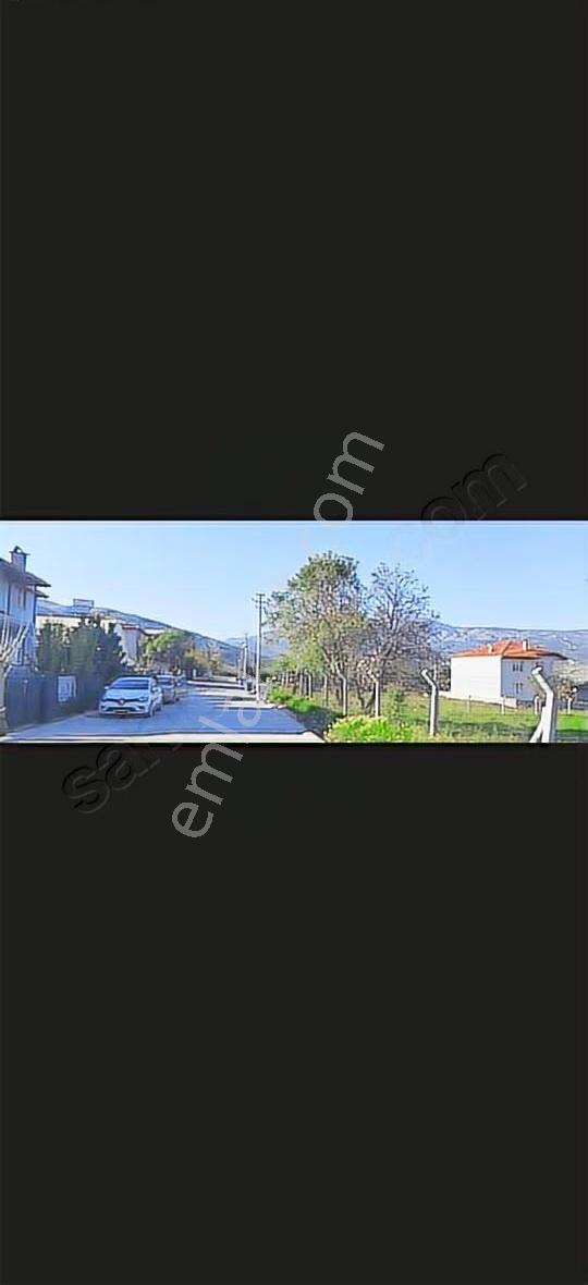 Serinhisar Cumhuriyet Mh 475 Metrekare Etrafı Tel Cevrili Arsa