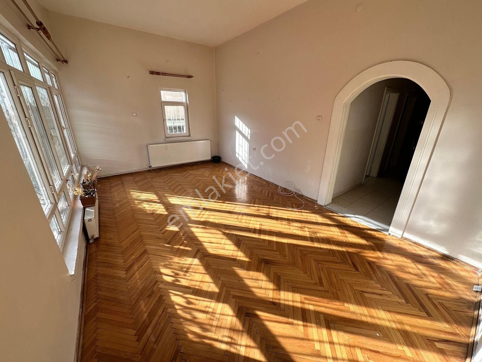 Reşit Galip Paraleli, Büyük Kolej Yakını 3+1 Kiralık Daire - Görsel 3