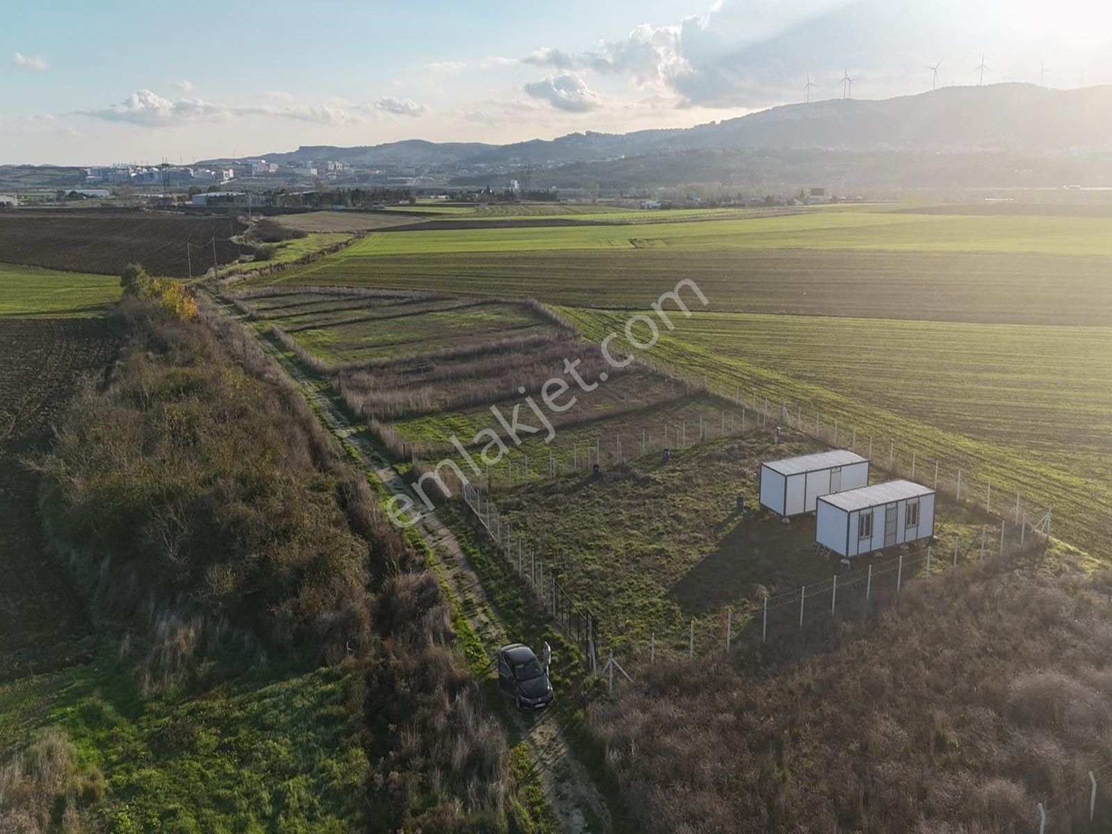 Çatalca Kuzey Marmara Otoyolu Yanı Etrafı Çevrili 1300m2 Fırsat! - Görsel 20