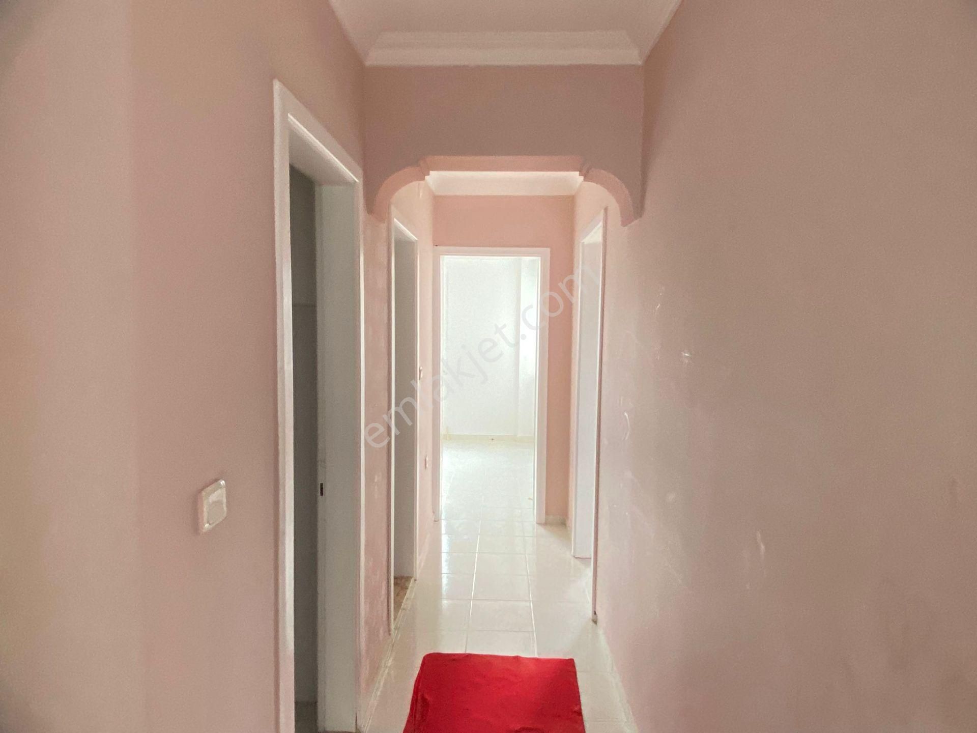 Kuşadası Kirazlı Yolu Geniş Ve Ferah 2+1 Kiralık Daire - Görsel 7