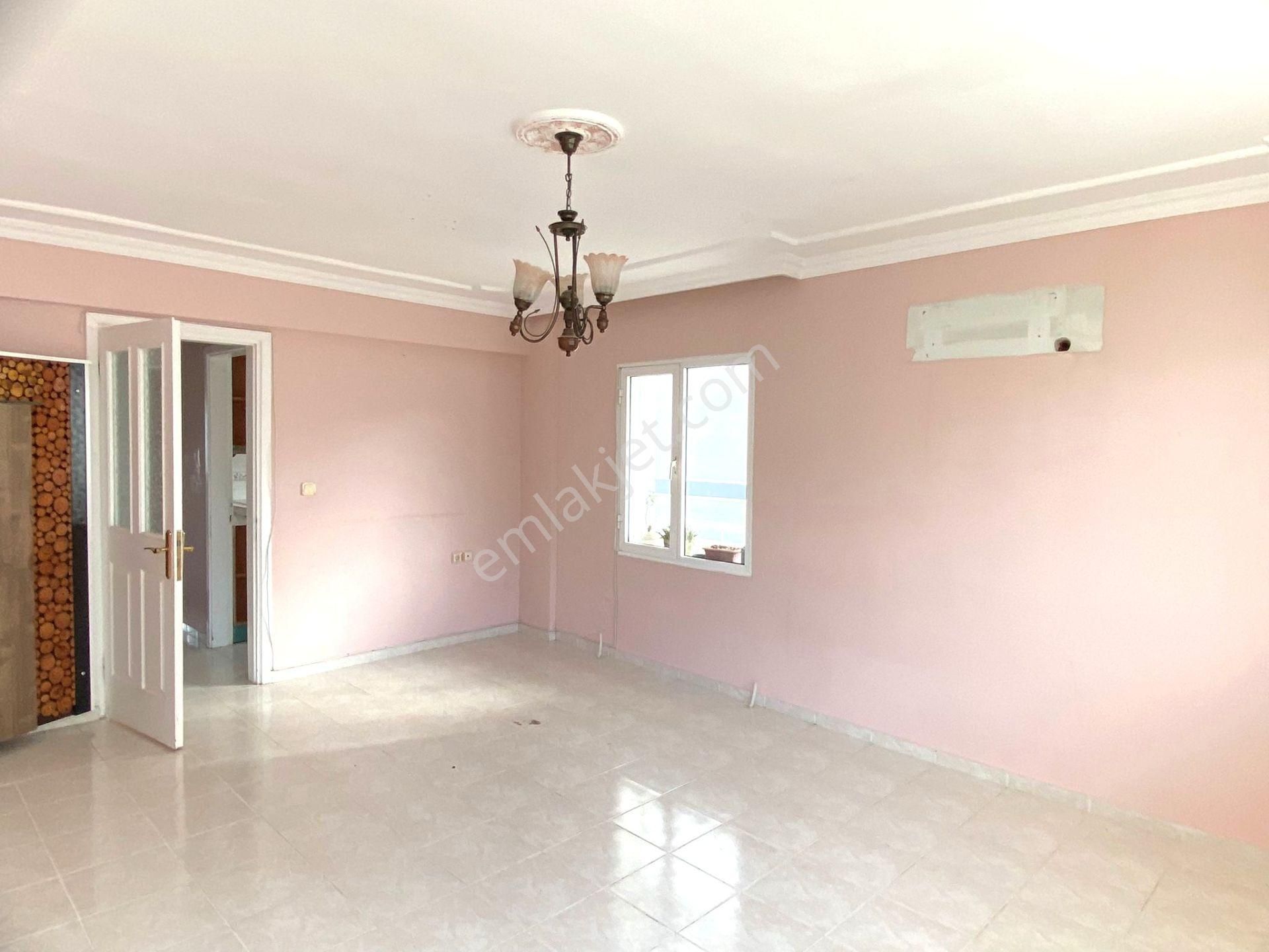 Kuşadası Kirazlı Yolu Geniş Ve Ferah 2+1 Kiralık Daire - Görsel 5