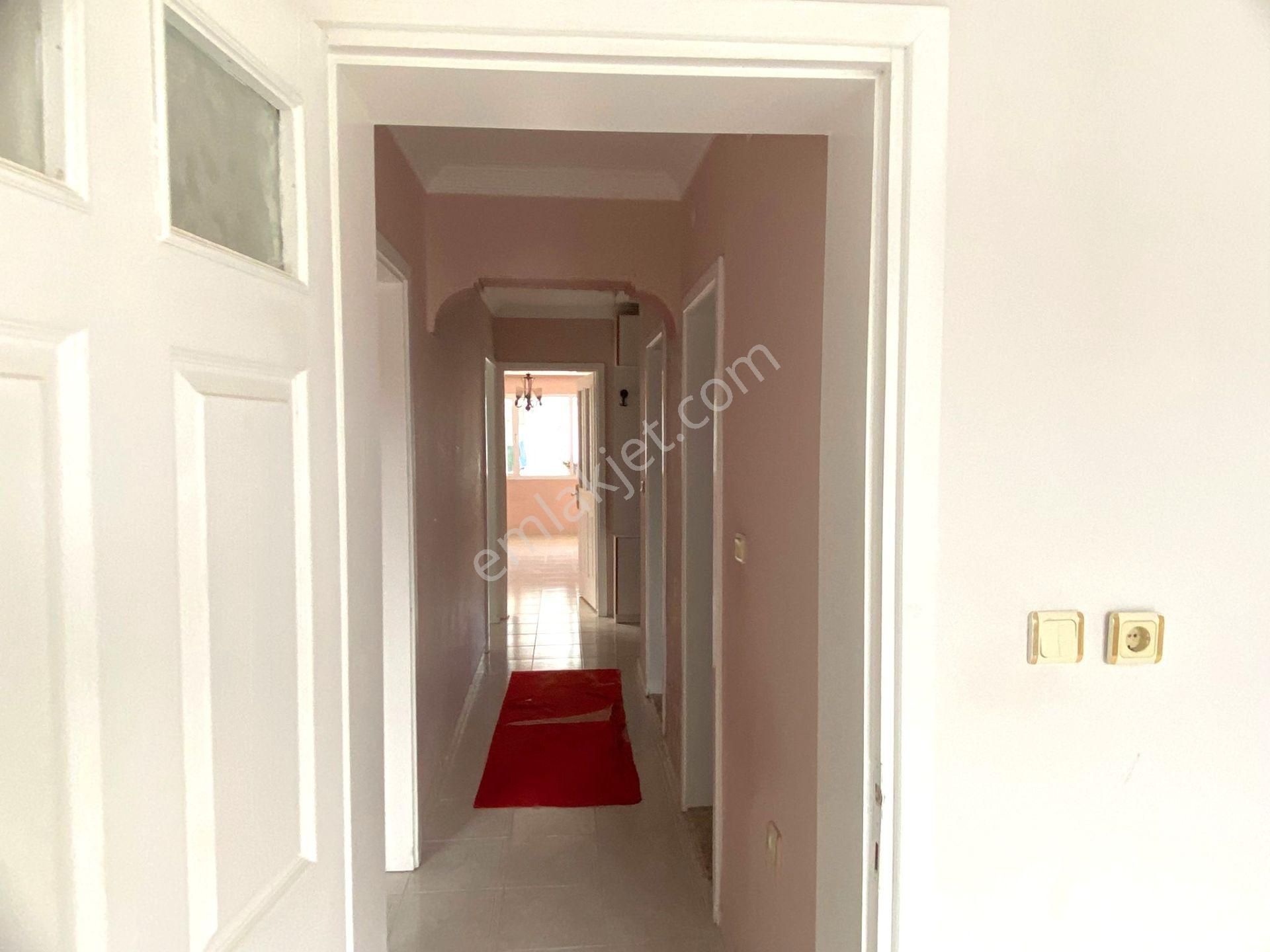Kuşadası Kirazlı Yolu Geniş Ve Ferah 2+1 Kiralık Daire - Görsel 6