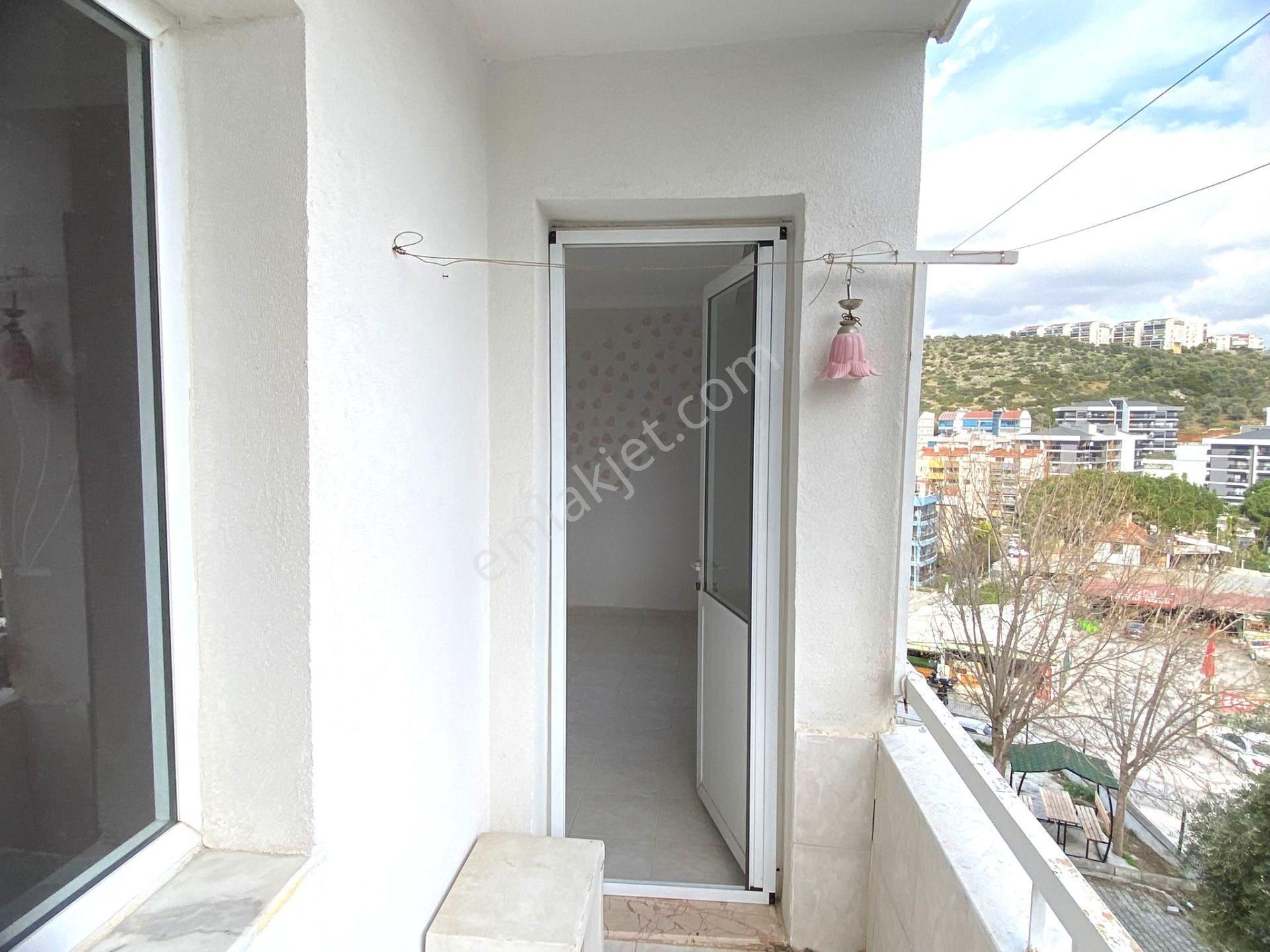 Kuşadası Kirazlı Yolu Geniş Ve Ferah 2+1 Kiralık Daire - Görsel 16