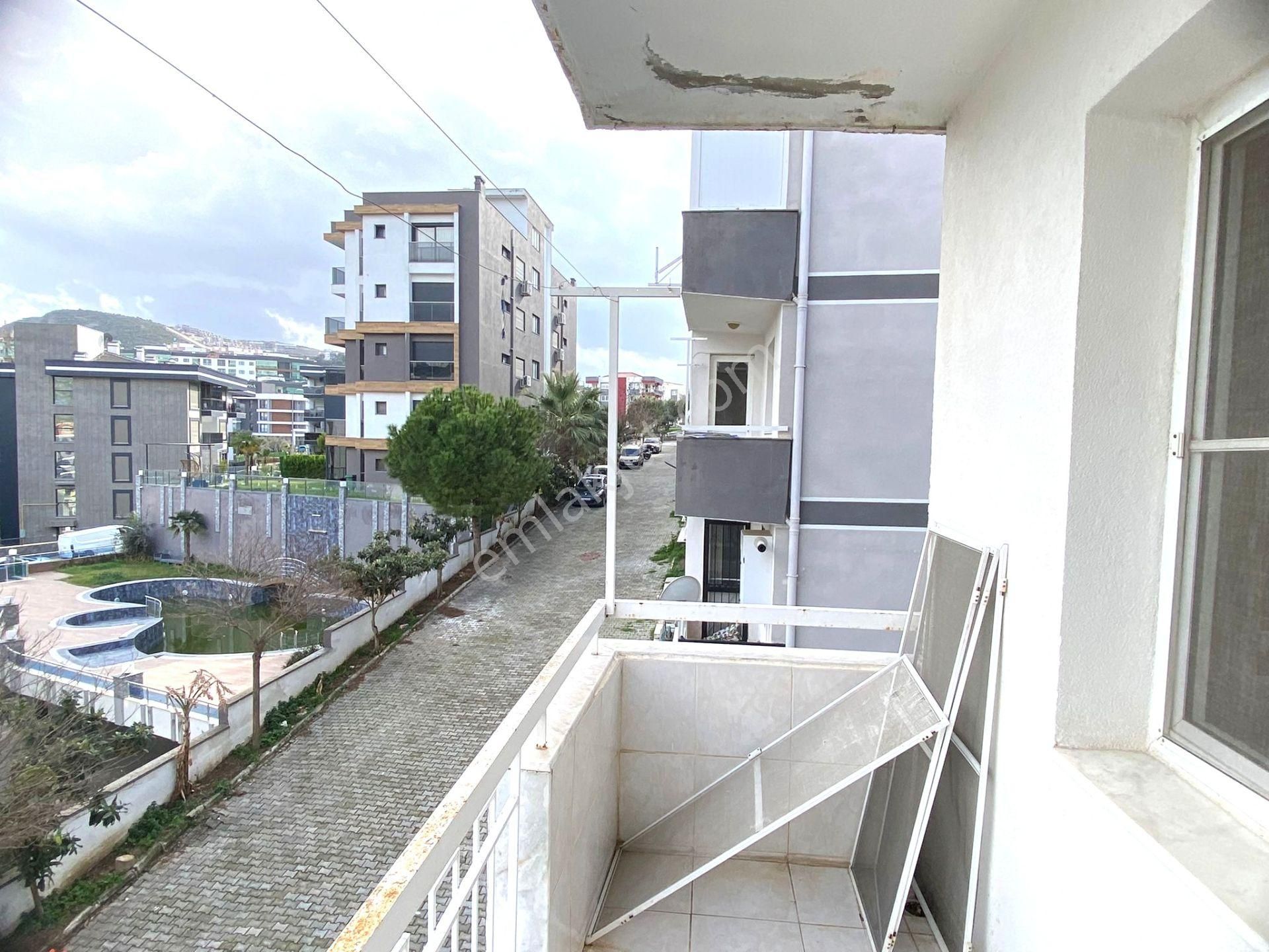 Kuşadası Kirazlı Yolu Geniş Ve Ferah 2+1 Kiralık Daire - Görsel 17