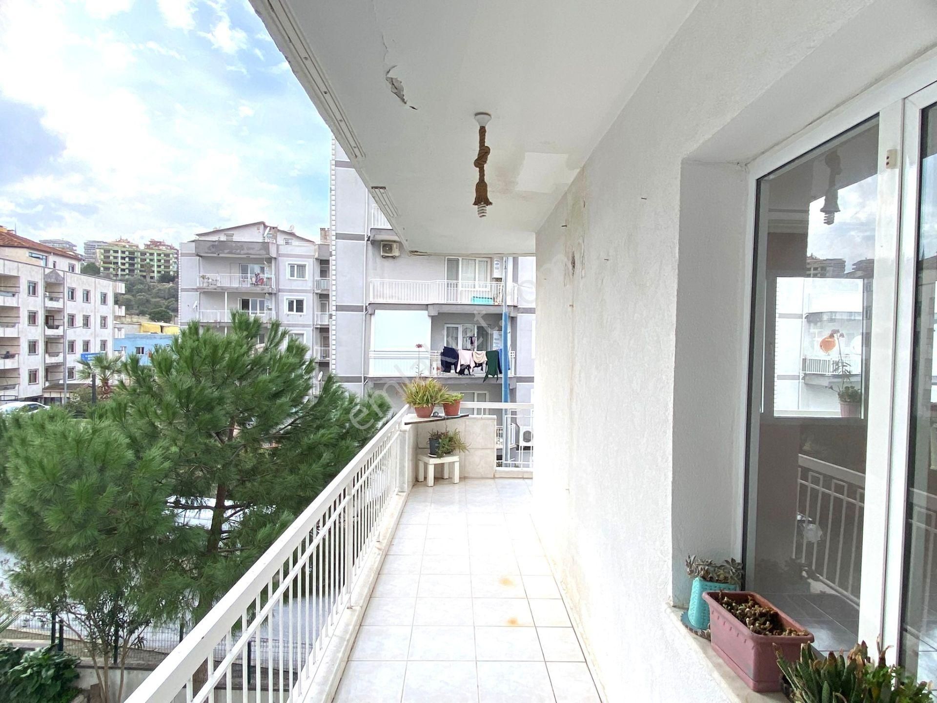 Kuşadası Kirazlı Yolu Geniş Ve Ferah 2+1 Kiralık Daire - Görsel 18