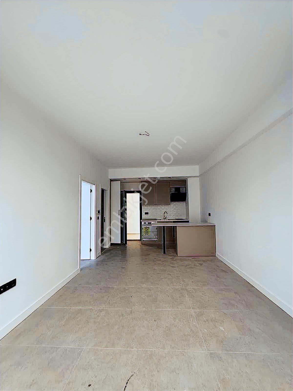 Alipaşa Mahallesinde 1+1 Satılık Home Ofis İşyeri - Görsel 10