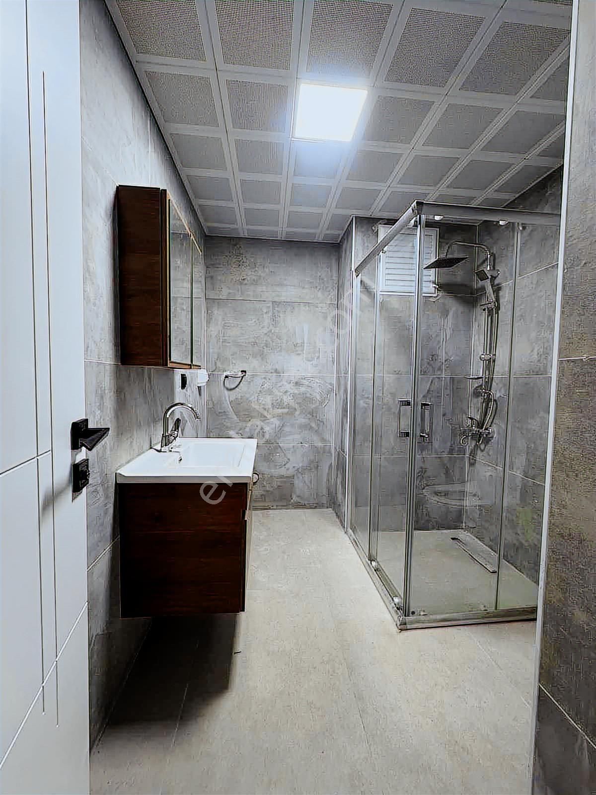 Alipaşa Mahallesinde 1+1 Satılık Home Ofis İşyeri - Görsel 11