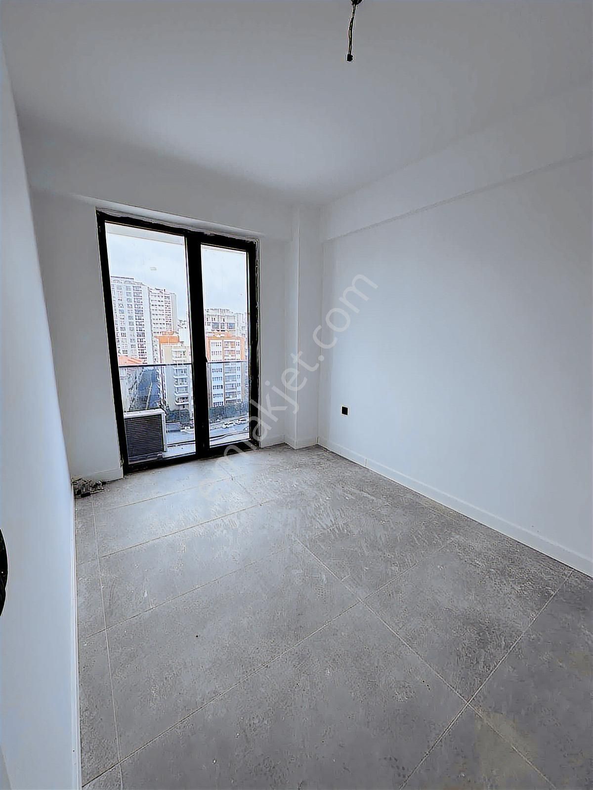 Alipaşa Mahallesinde 1+1 Satılık Home Ofis İşyeri - Görsel 13