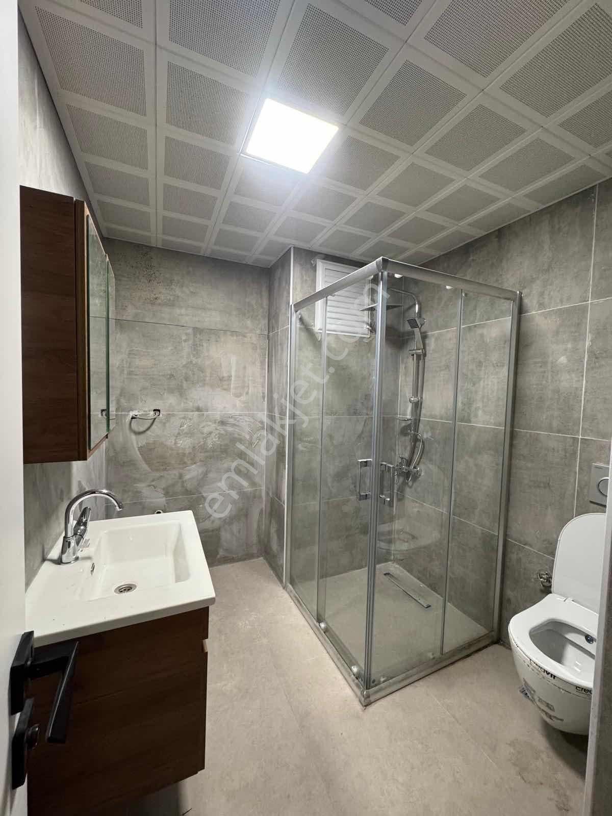 Alipaşa Mahallesinde 1+1 Satılık Home Ofis İşyeri - Görsel 2