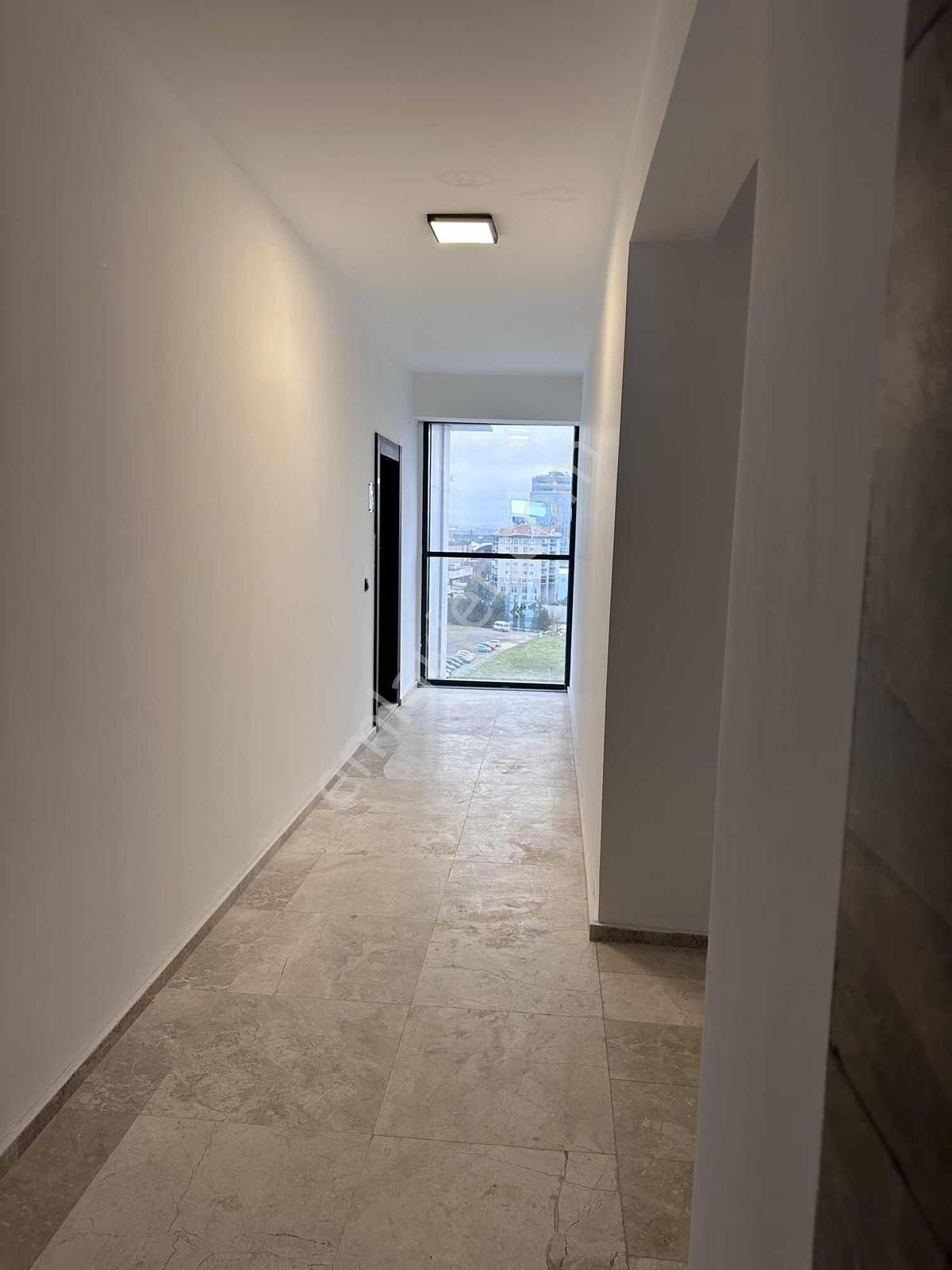 Alipaşa Mahallesinde 1+1 Satılık Home Ofis İşyeri - Görsel 7