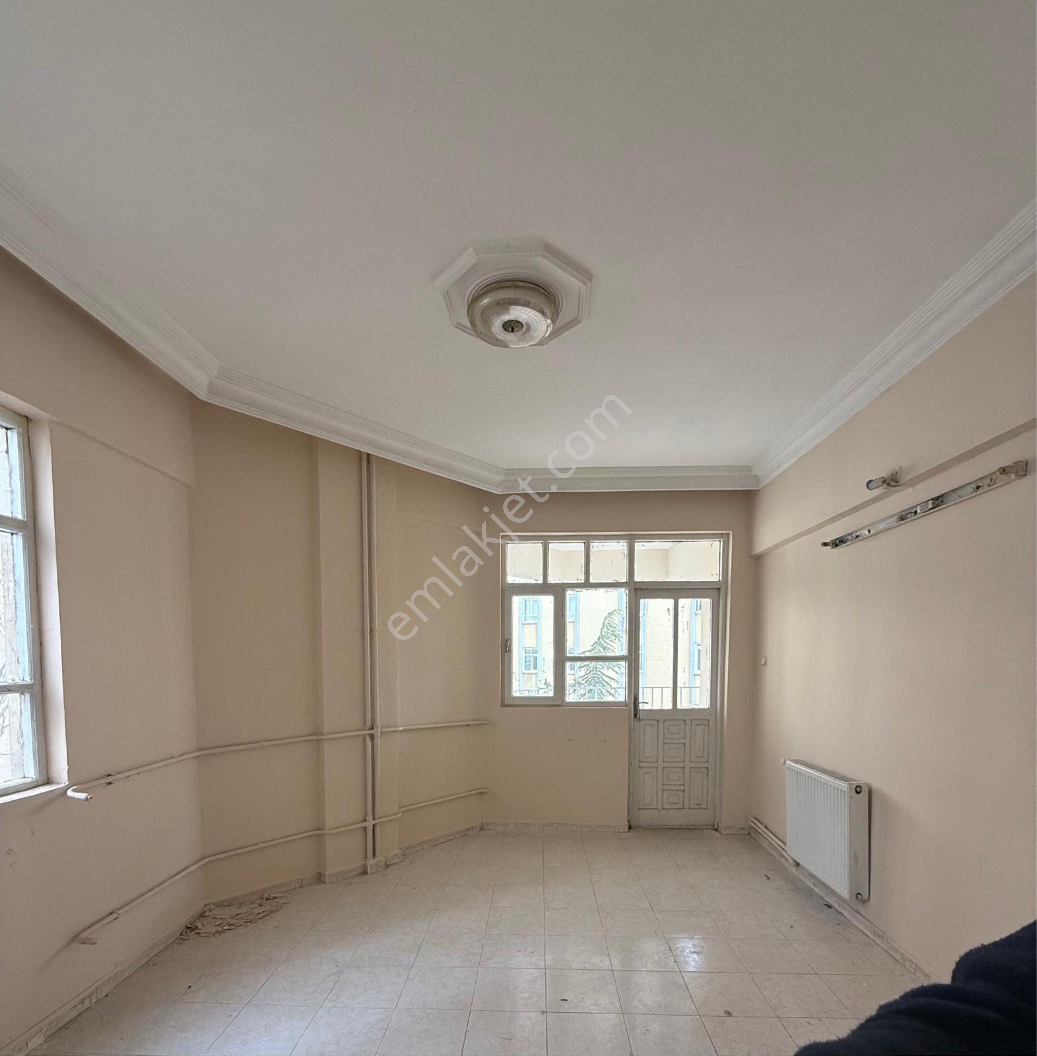Academia Hastanesi Arkası Kiralık Daire - Görsel 5