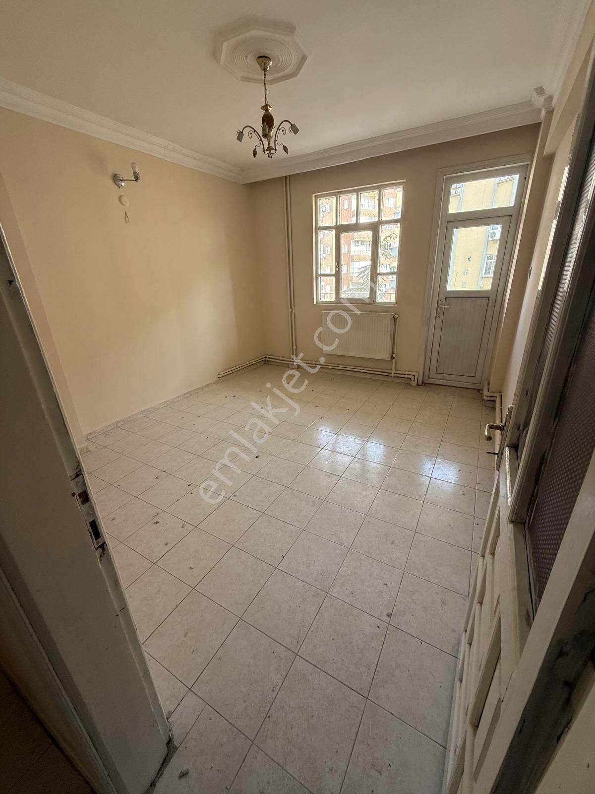 Academia Hastanesi Arkası Kiralık Daire - Görsel 8