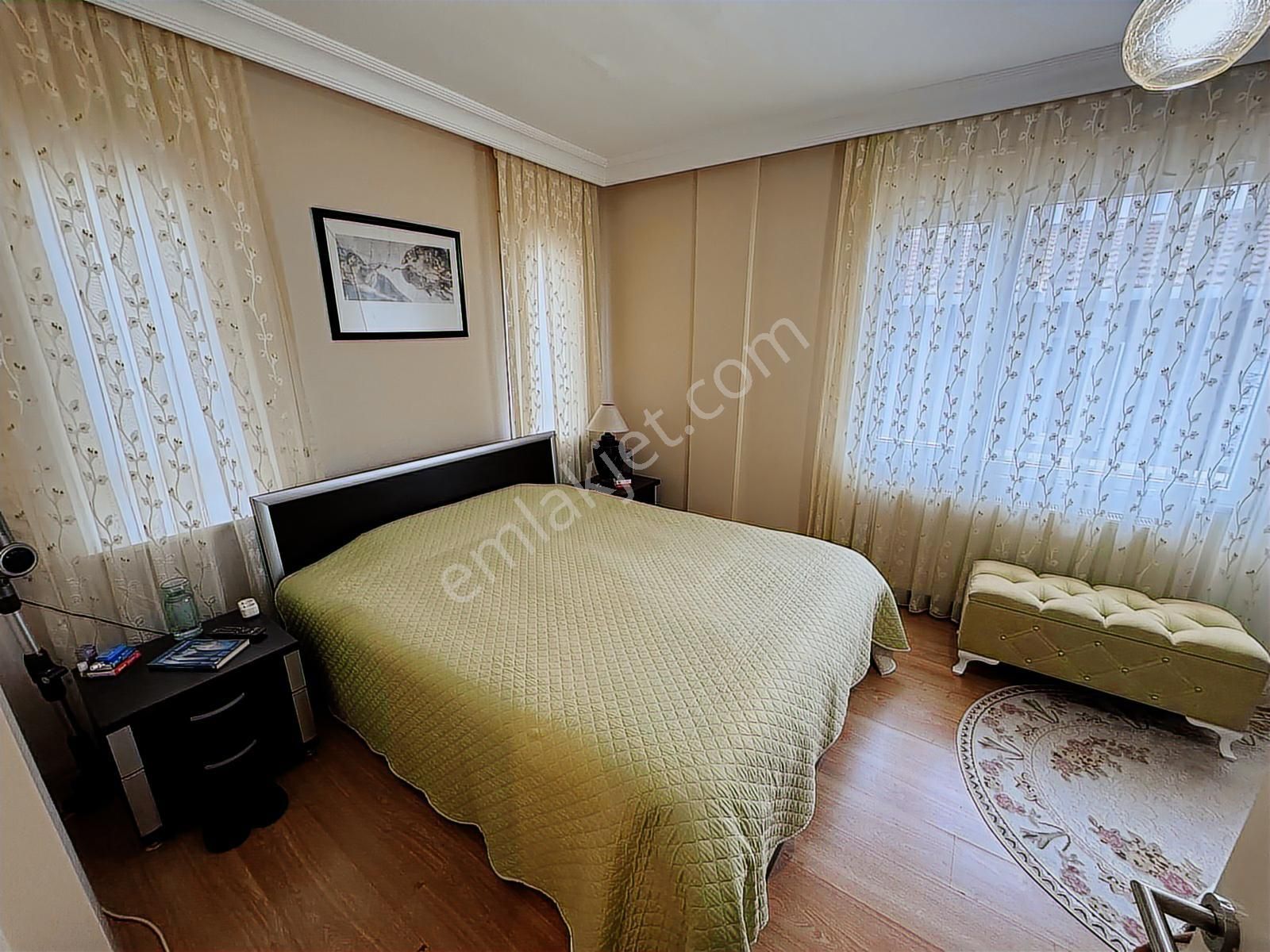 Silivri Cumhuriyet Mah. Site İçi Bakımlı Satılık Triplex Villa - Görsel 16