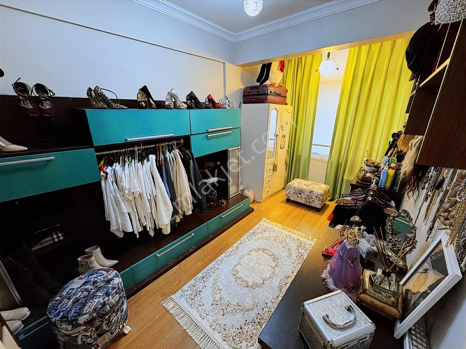 Silivri Cumhuriyet Mah. Site İçi Bakımlı Satılık Triplex Villa - Görsel 6