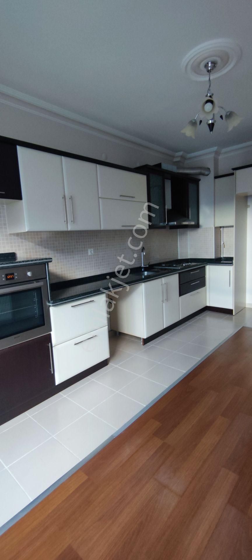 Karatay Üniversitesi Karşısı Akkonak Sit. 3+1 Geniş Ara Kat Güvenlikli Kiralık Daire - Görsel 26